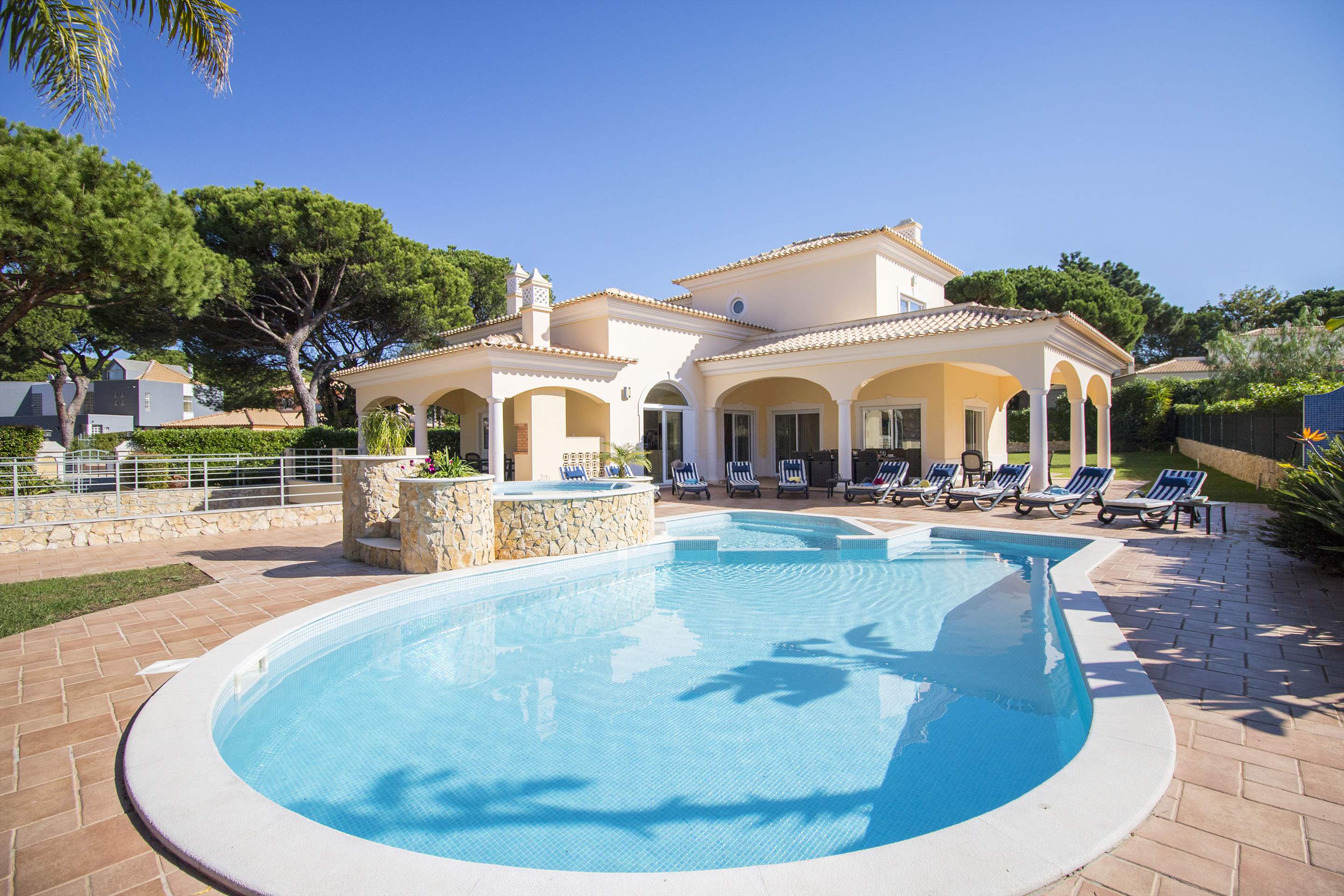 Villa Hera, 6 bedroom villa in Vilamoura Area, Algarve Photo #1