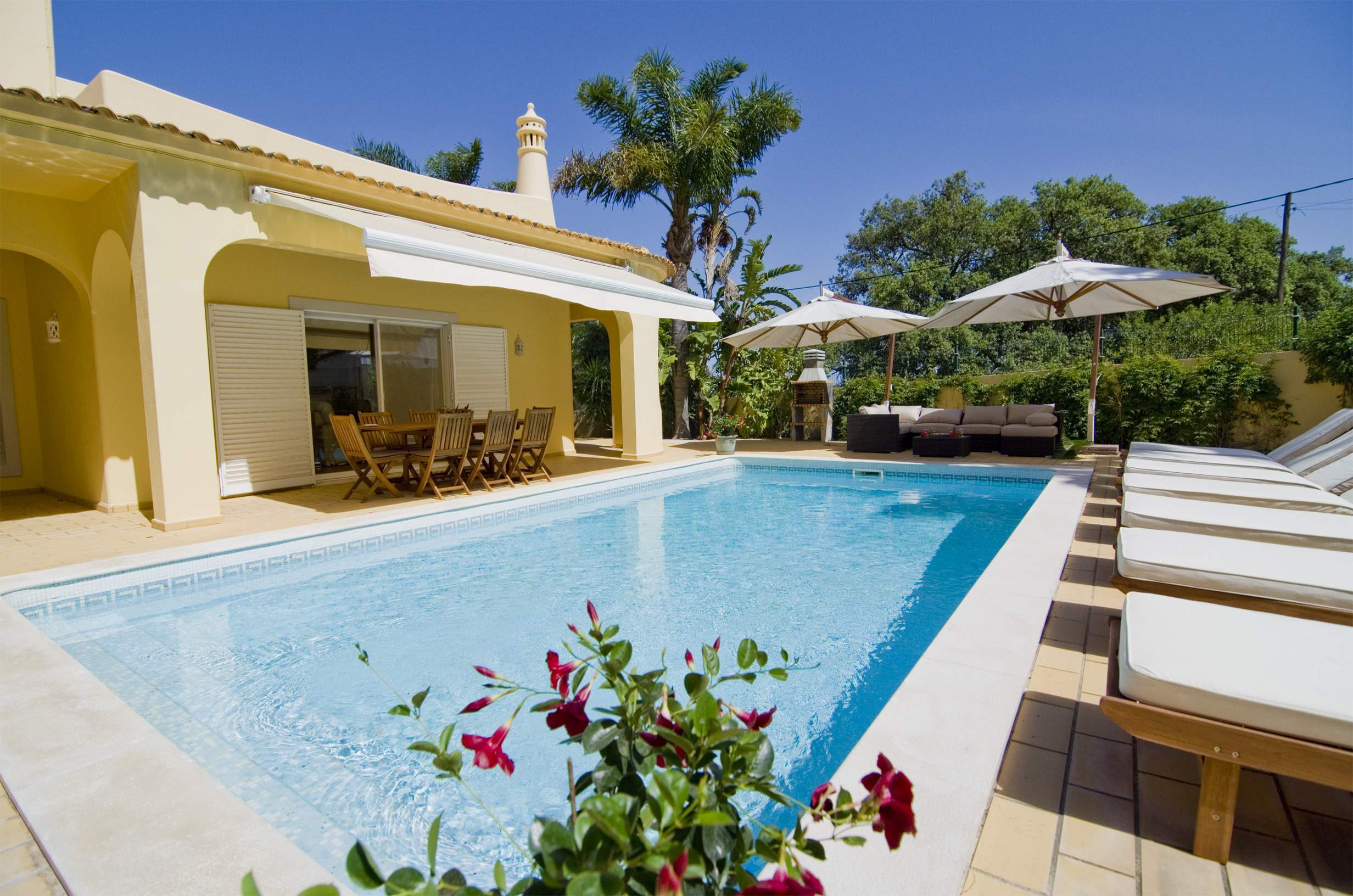 Villa Jasmina, 4 bedroom villa in Vale do Lobo, Algarve Photo #2