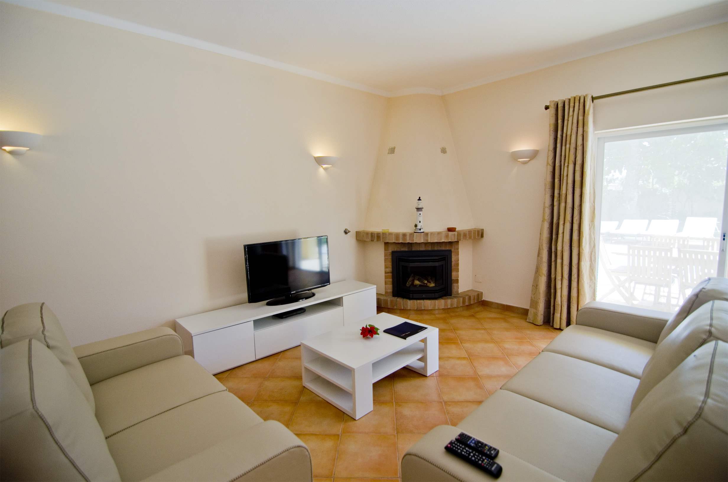 Villa Jasmina, 4 bedroom villa in Vale do Lobo, Algarve Photo #4