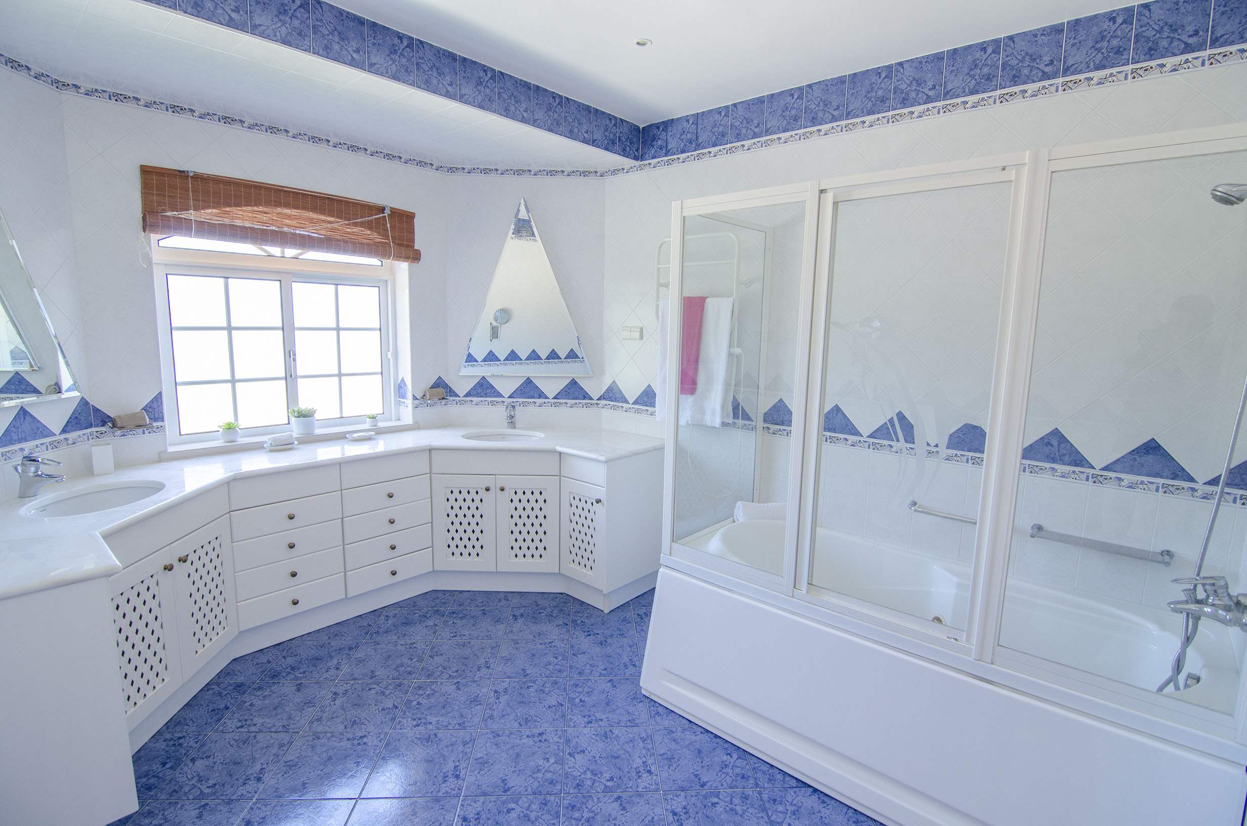 Casa Lira, 6 bedroom villa in Quinta do Lago, Algarve Photo #13