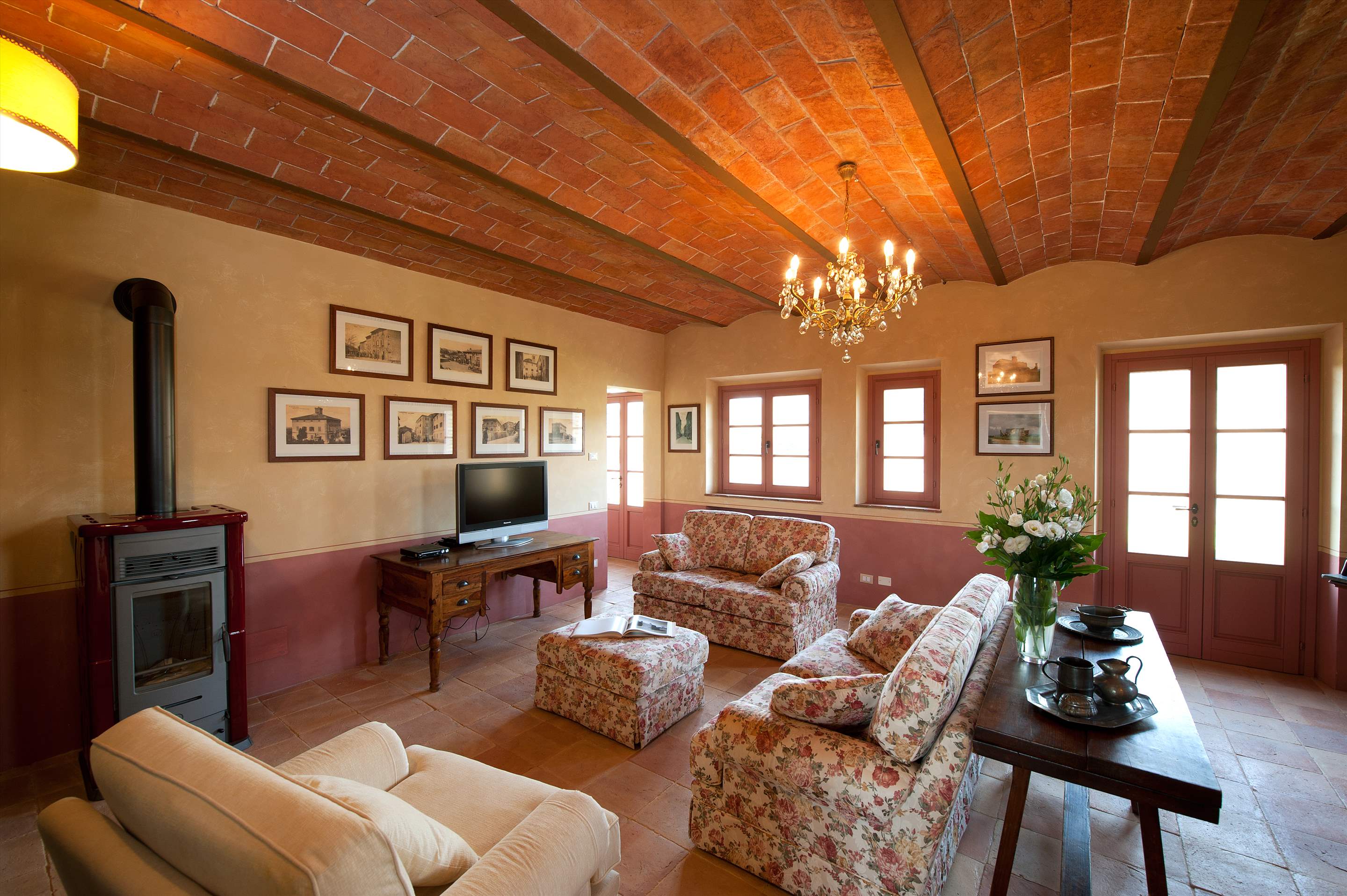 Villa Rosa, & Annexe , 6 bedroom villa in Tuscany Coast, Tuscany Photo #7