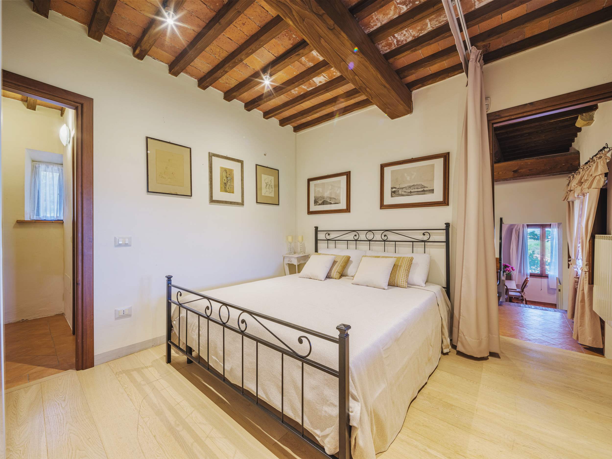 Casa Di Dante, 3 bedroom villa in North Tuscany - Pisa & Lucca Area, Tuscany Photo #29