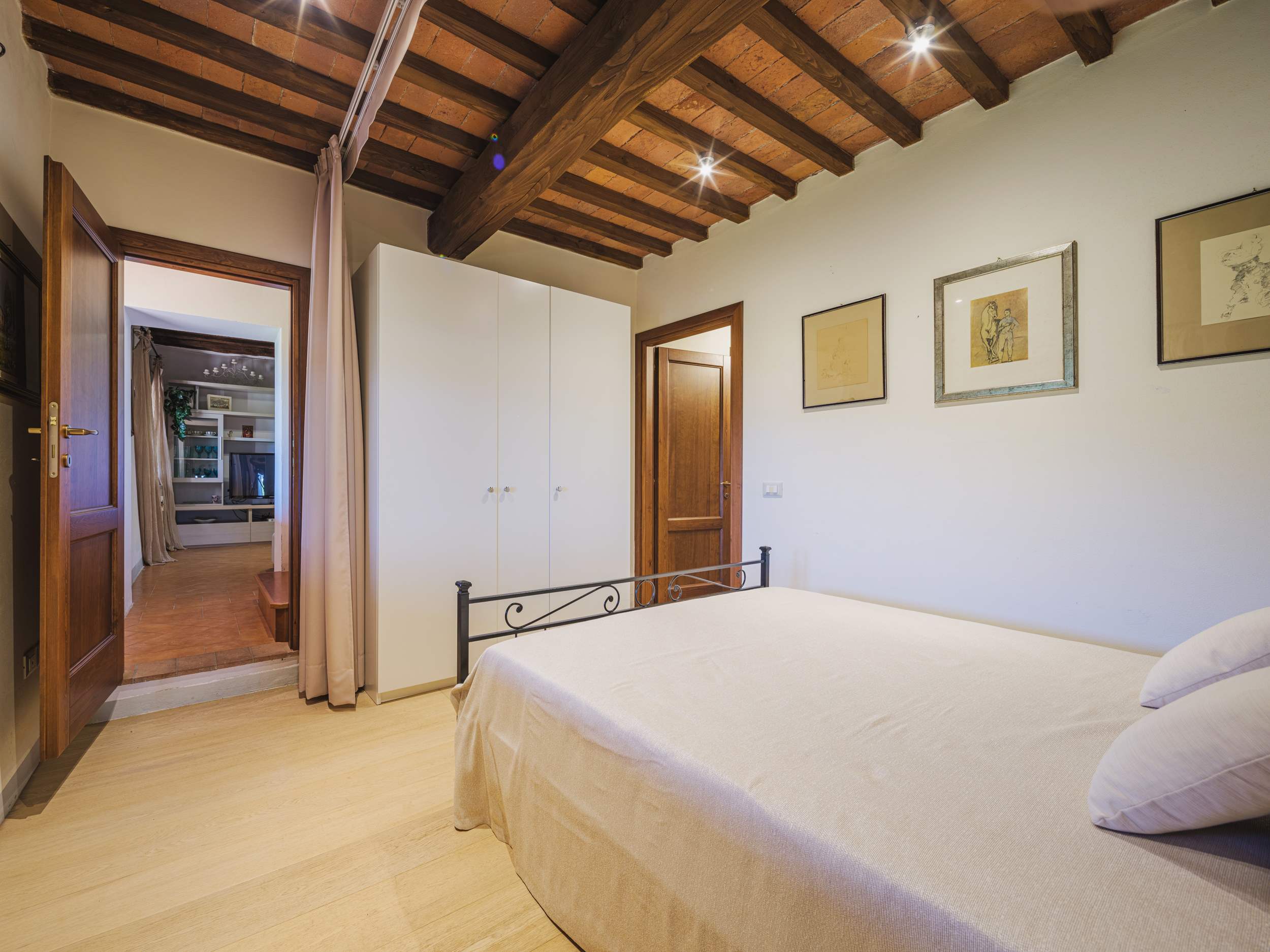 Casa Di Dante, 3 bedroom villa in North Tuscany - Pisa & Lucca Area, Tuscany Photo #31