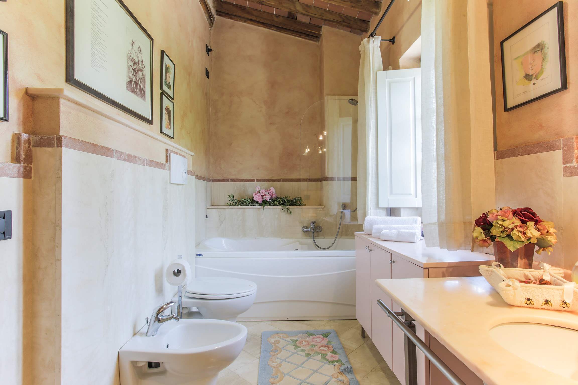 Meriggio Barn, 4 bedroom villa in North Tuscany - Pisa & Lucca Area, Tuscany Photo #20