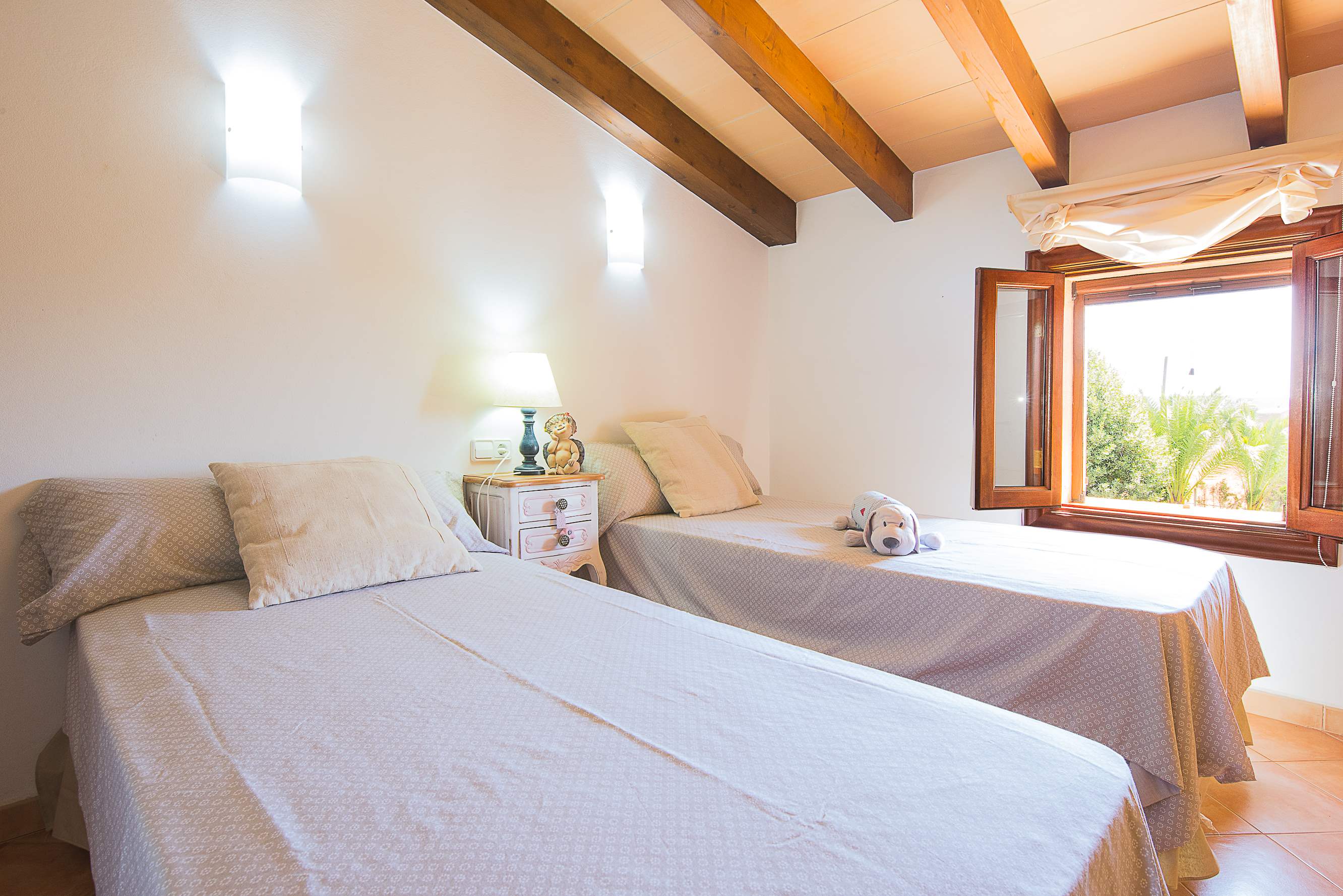 Finca Es Palmer De Can Reco, 3 bedroom villa in Campos & Sa Rapita , Majorca Photo #27