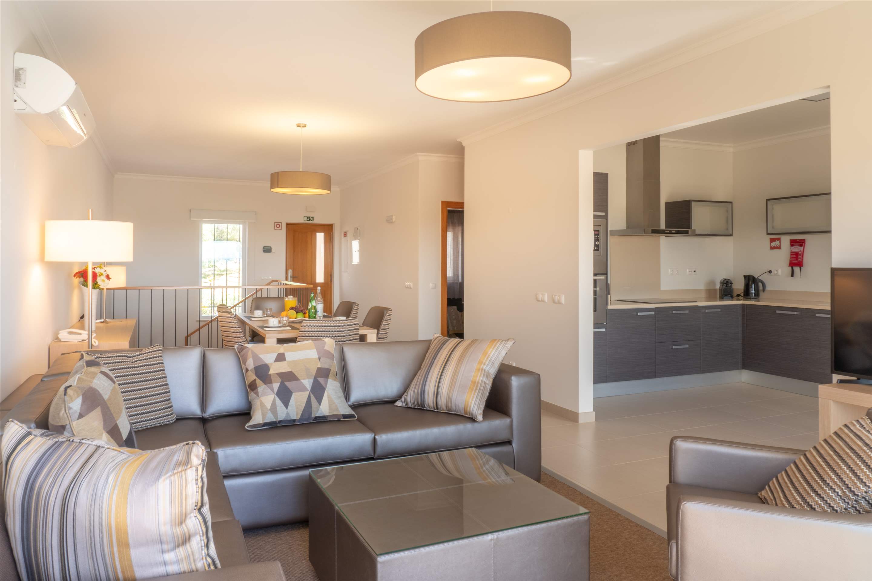 Vale da Ribeira Residences, Two Bedroom Standard Villa, Self Catering Basis, 2 bedroom apartment in Lagos and Praia da Luz, Algarve Photo #4
