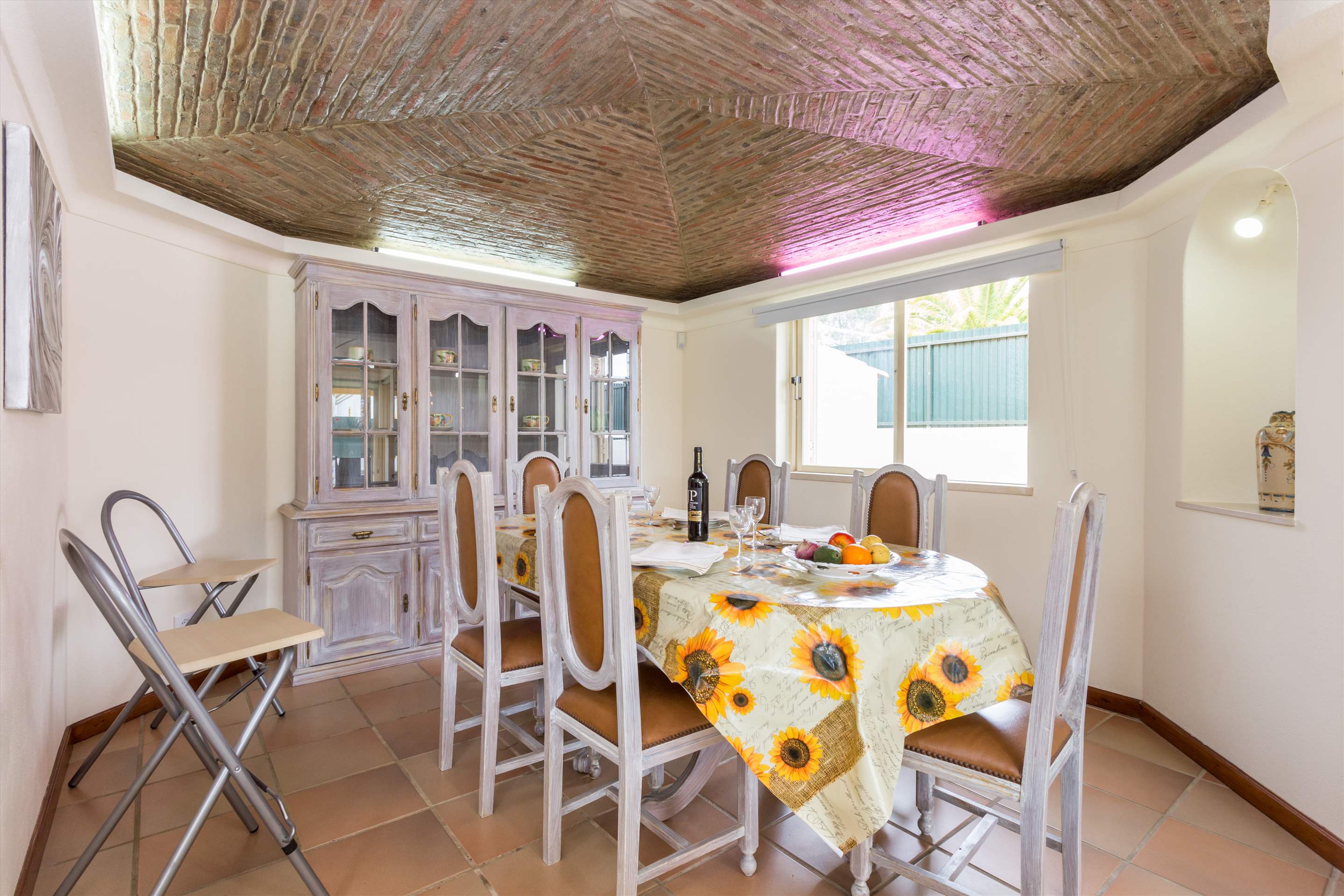 Casa Helmar, 2 bedroom villa in Gale, Vale da Parra and Guia, Algarve Photo #4
