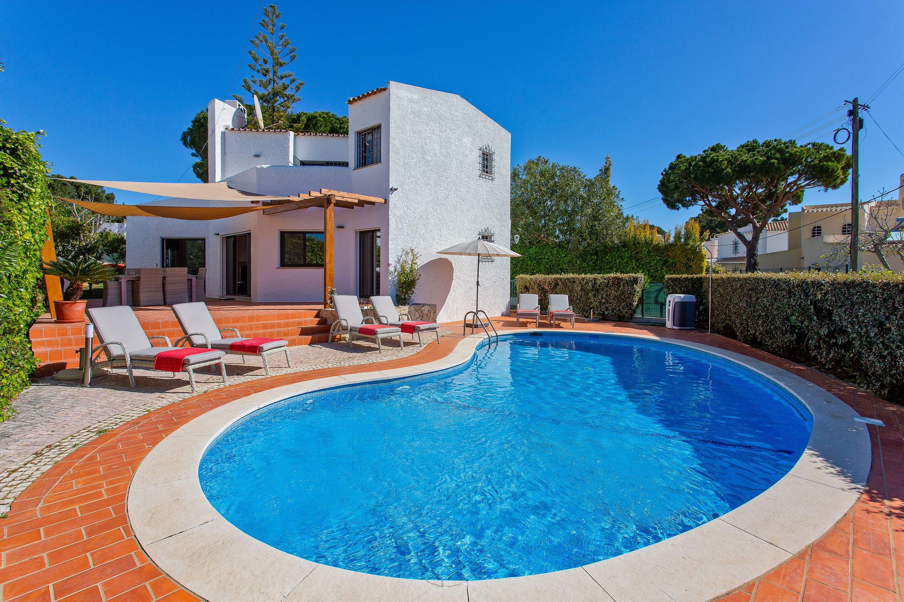 Villa Martinez, 3 bedroom villa in Vilamoura Area, Algarve Photo #1