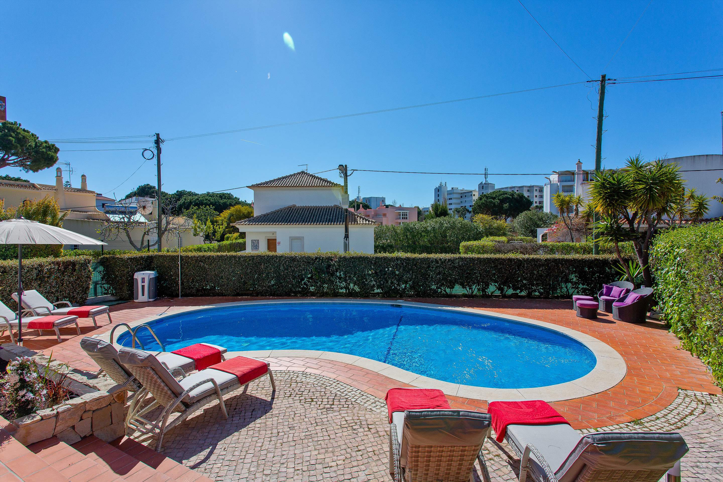 Villa Martinez, 3 bedroom villa in Vilamoura Area, Algarve Photo #10