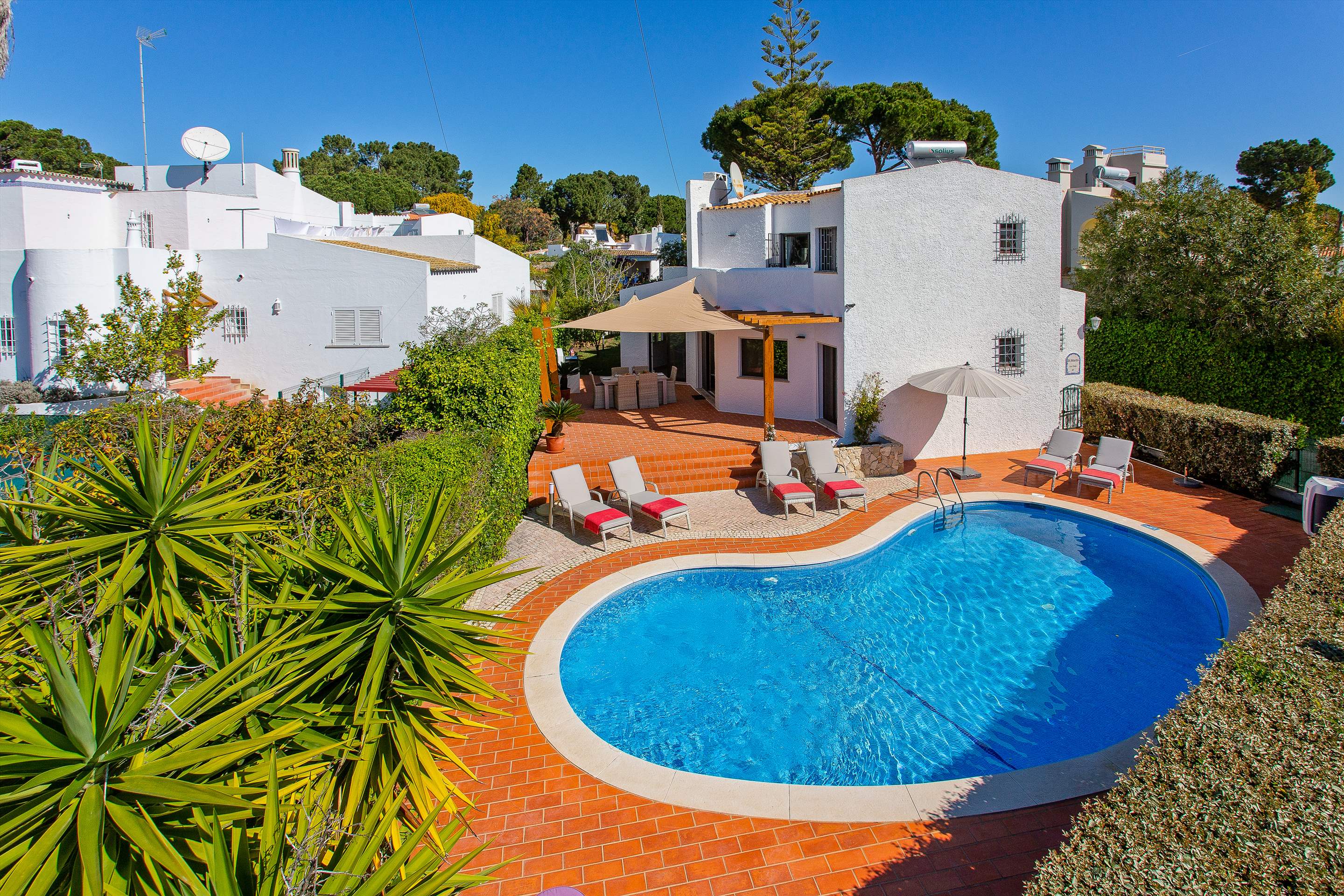 Villa Martinez, 3 bedroom villa in Vilamoura Area, Algarve Photo #13