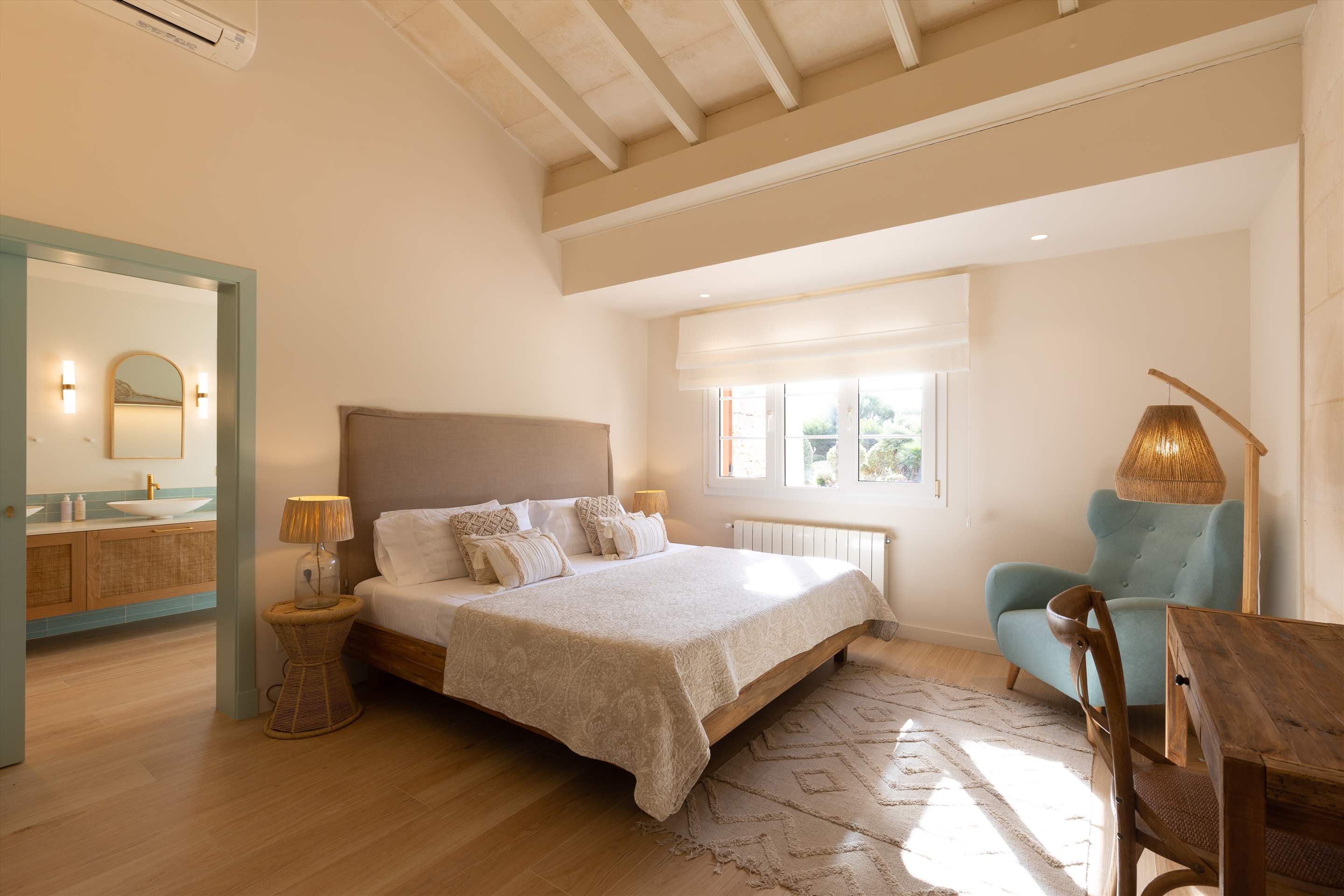 Villa Amanjena, 3 Bedroom Rate , 3 bedroom villa in Mahon, San Luis & South East, Menorca Photo #19