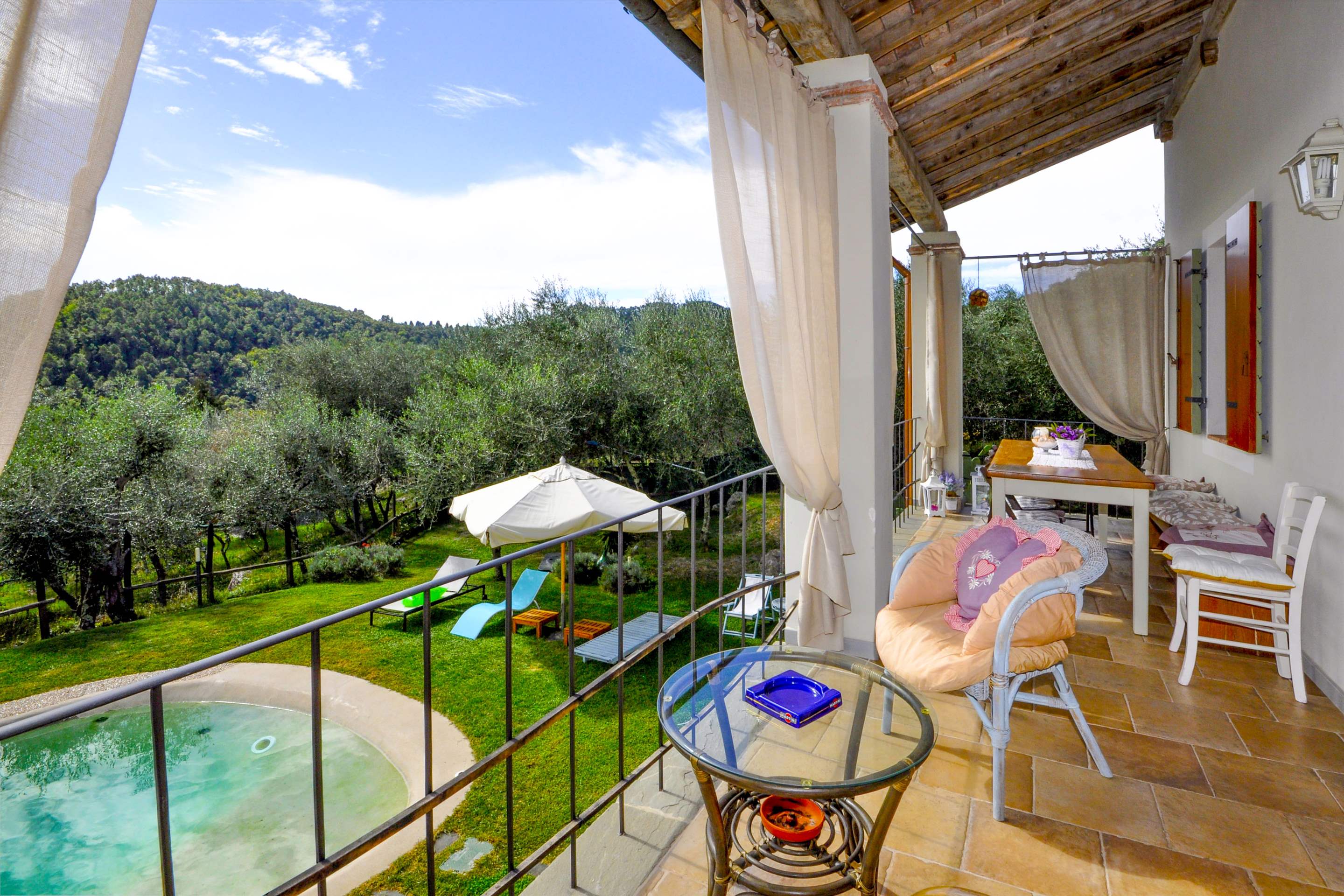Casa Tania, 4 bedroom villa in North Tuscany - Pisa & Lucca Area, Tuscany Photo #3