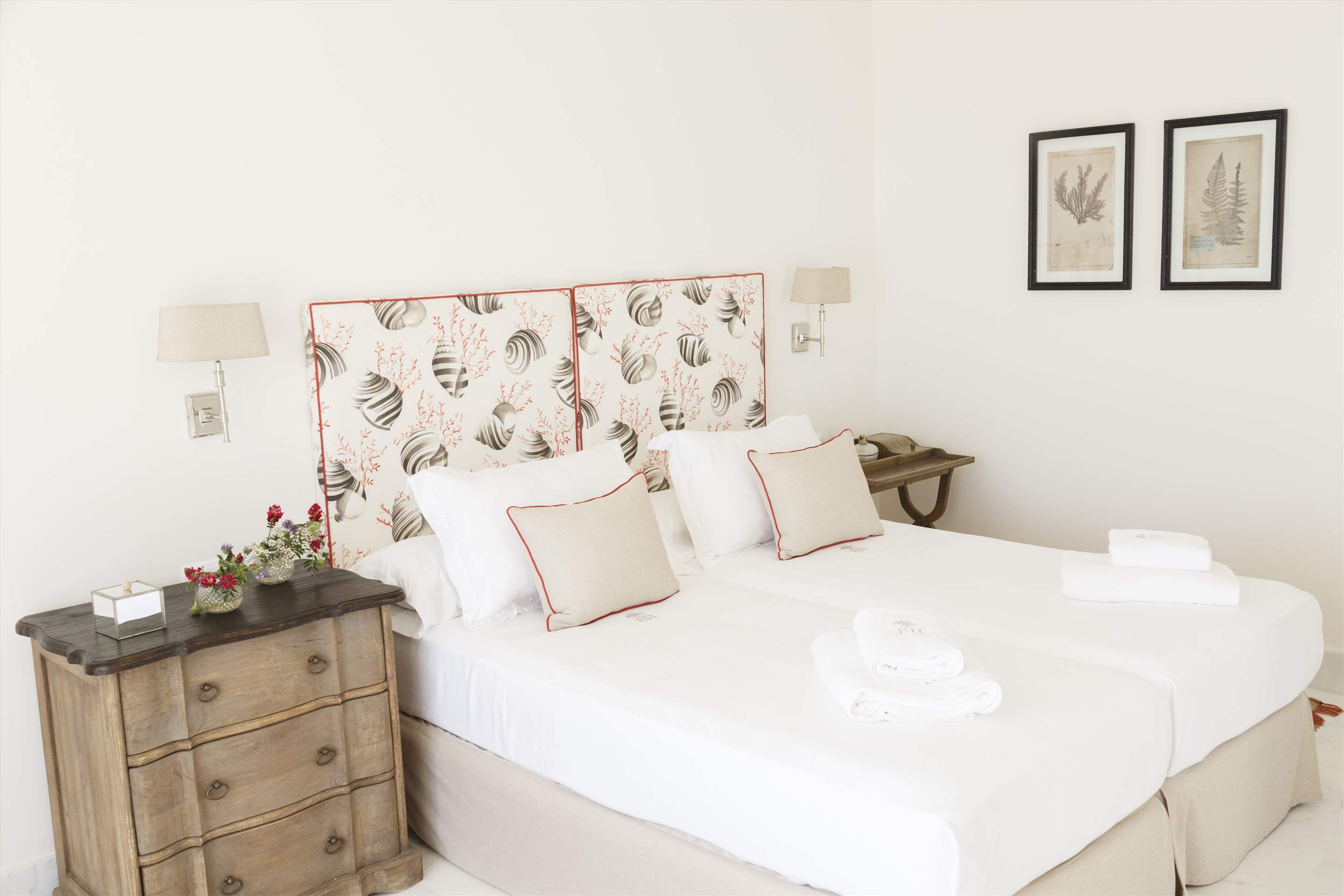 Binibeca Hills , 6 bedroom - Villa 2, 6 bedroom villa in Mahon, San Luis & South East, Menorca Photo #23