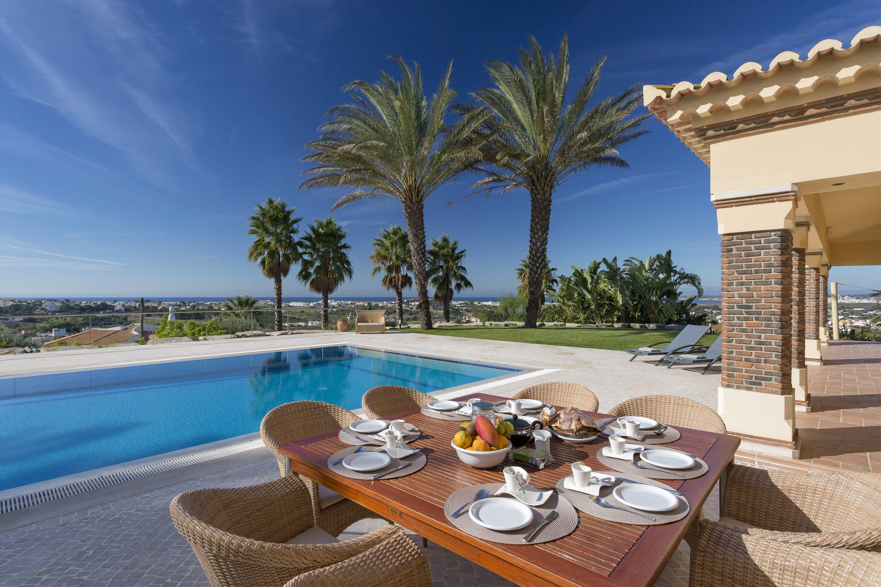 Quinta Palmares, 4 bedroom villa in Gale, Vale da Parra and Guia, Algarve Photo #2