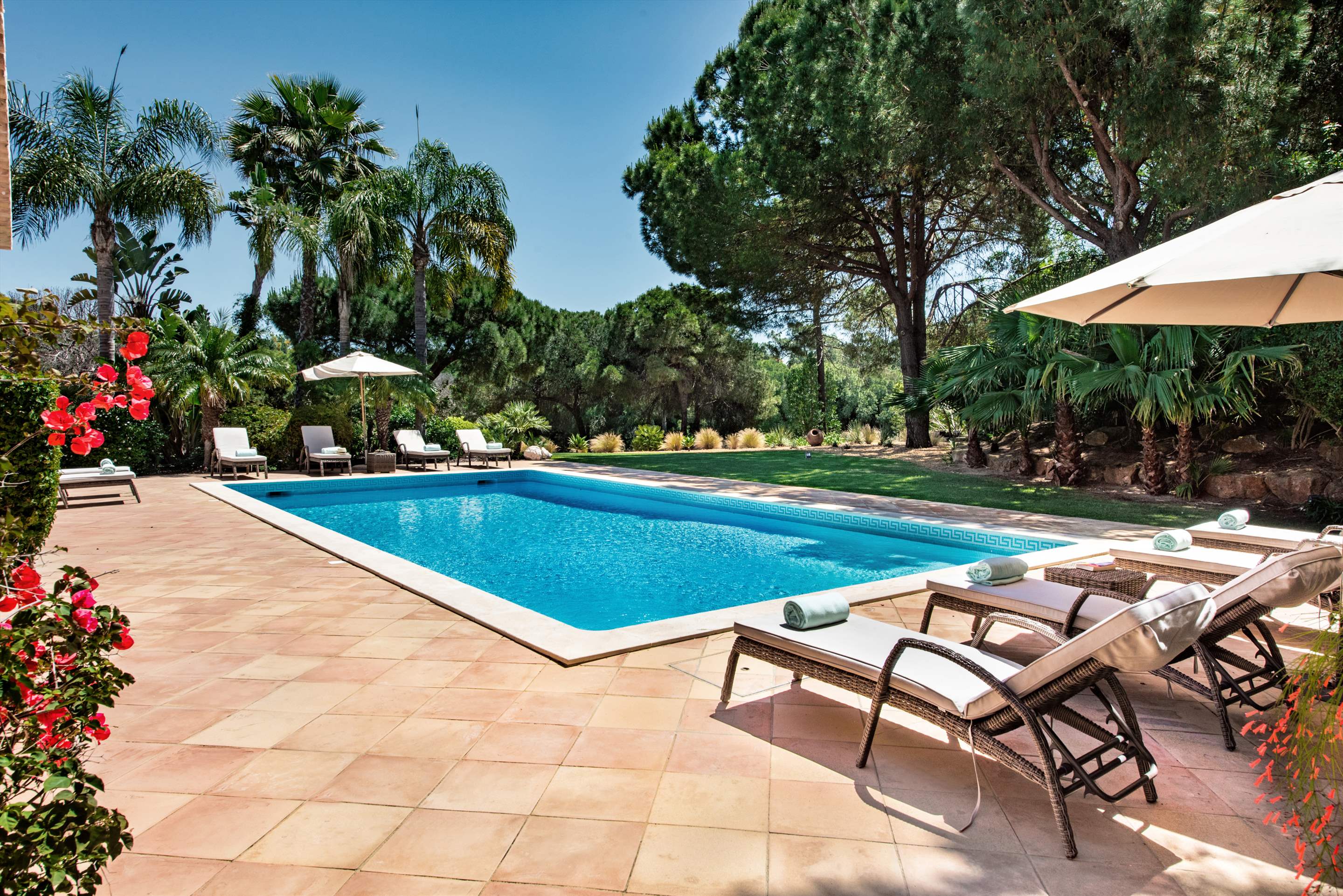 Villa Adriana, 5 bedroom villa in Quinta do Lago, Algarve Photo #25