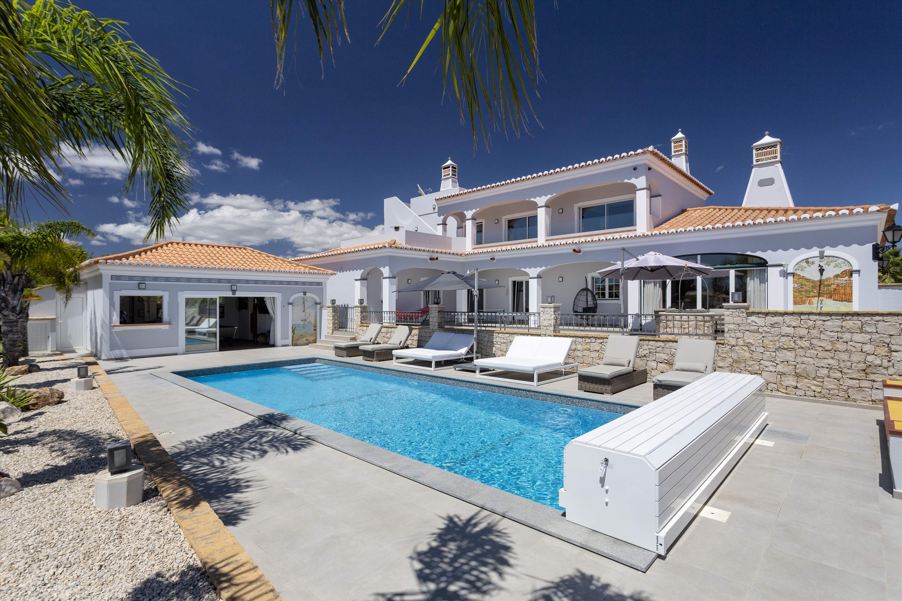 Casa do Vale, 4 bedroom villa in Carvoeiro Area, Algarve Photo #1