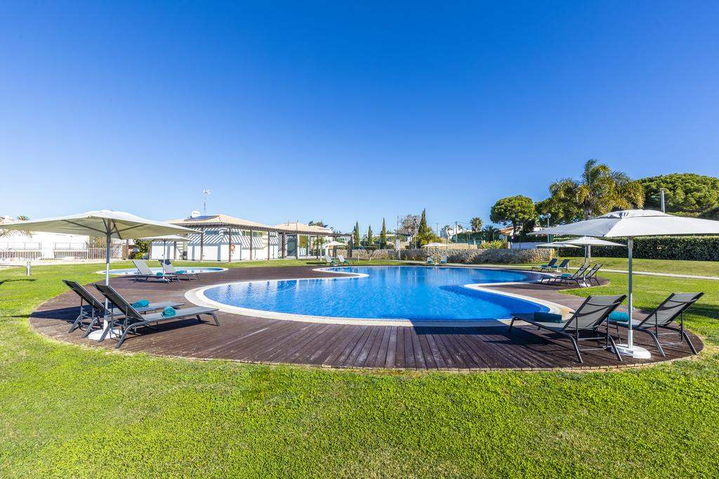 Hello Villas, 2 bed Villa, 2 bedroom villa in Carvoeiro Area, Algarve Photo #11