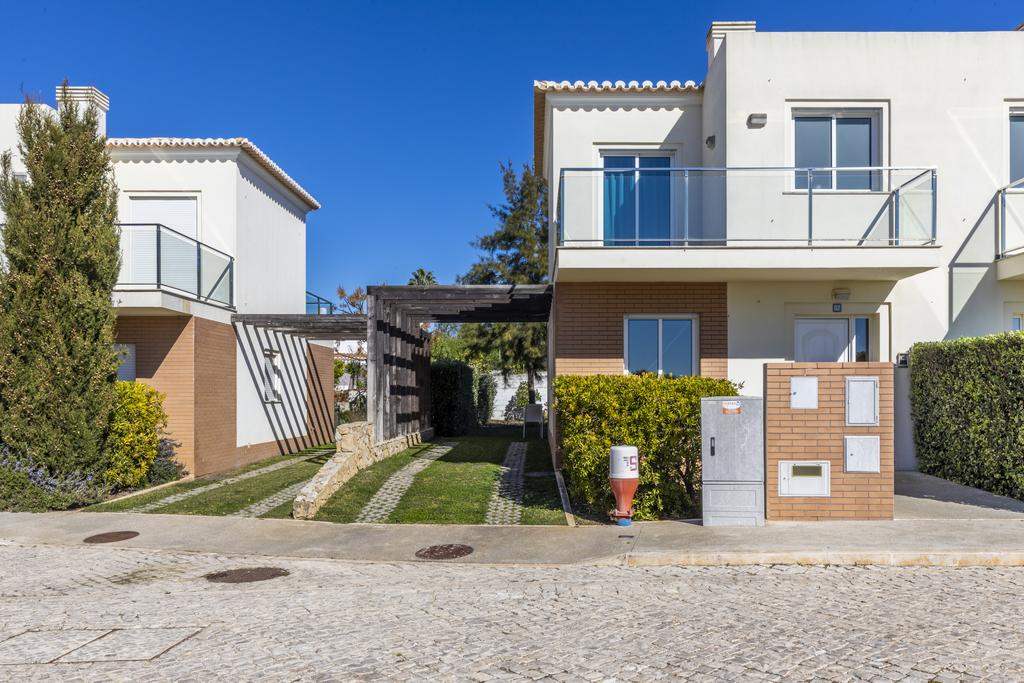 Hello Villas, 2 bed Villa, 2 bedroom villa in Carvoeiro Area, Algarve Photo #2