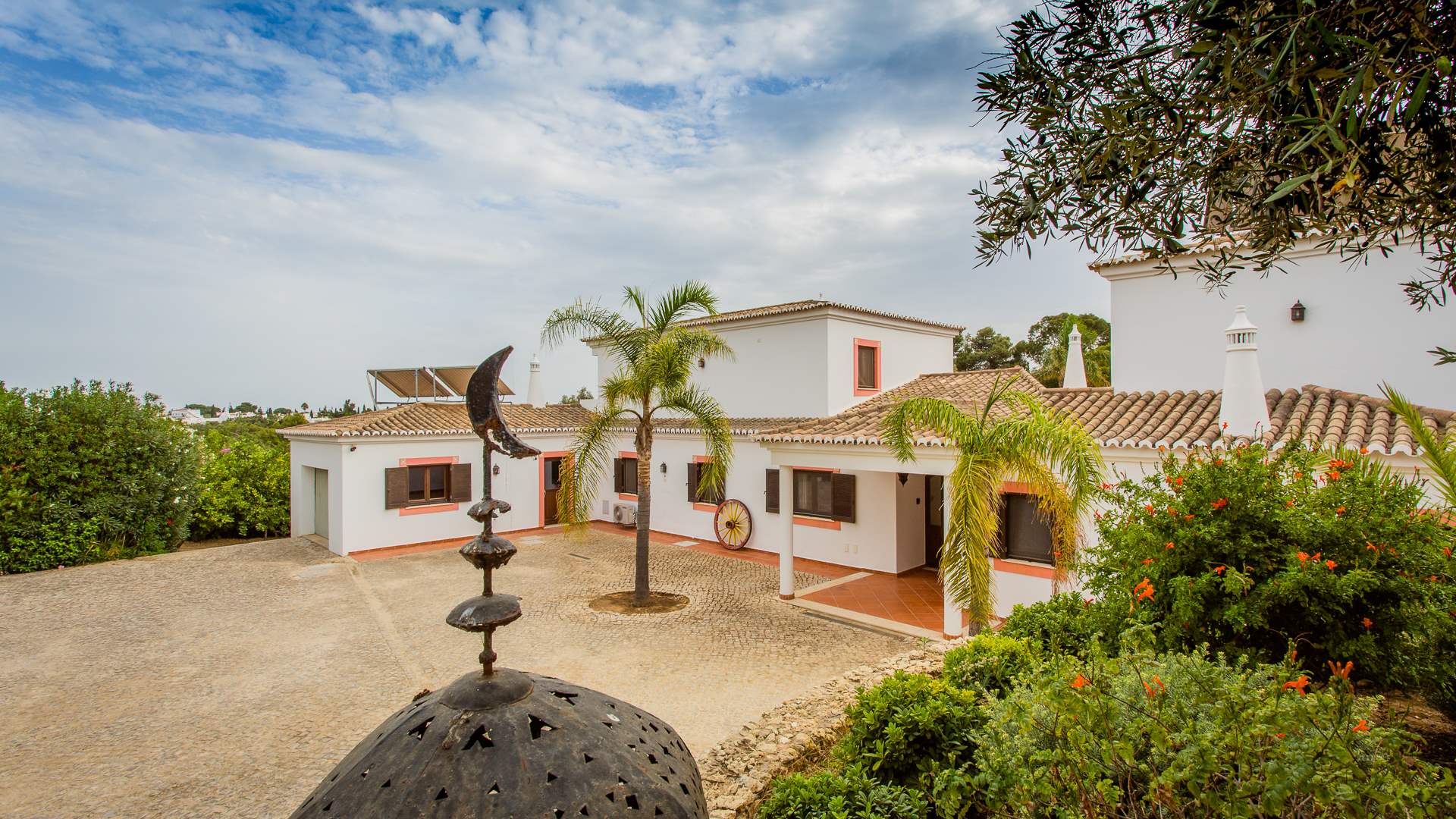 Casa Mouraria, 8 Bedrooms Rate with separate apartment, 8 bedroom villa in Carvoeiro Area, Algarve Photo #32