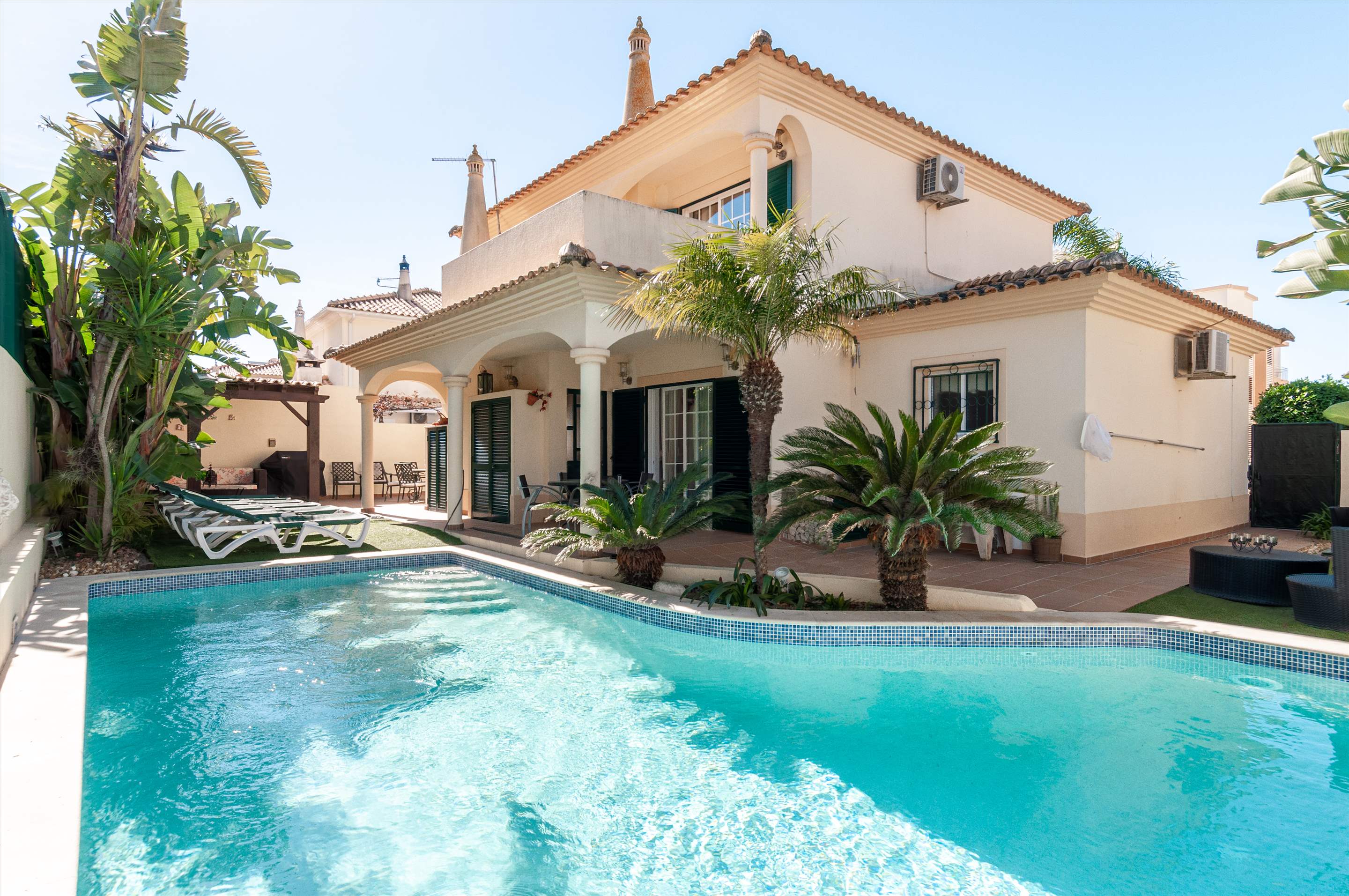 Villa Al Sakia, 4 bedroom villa in Vilamoura Area, Algarve Photo #1