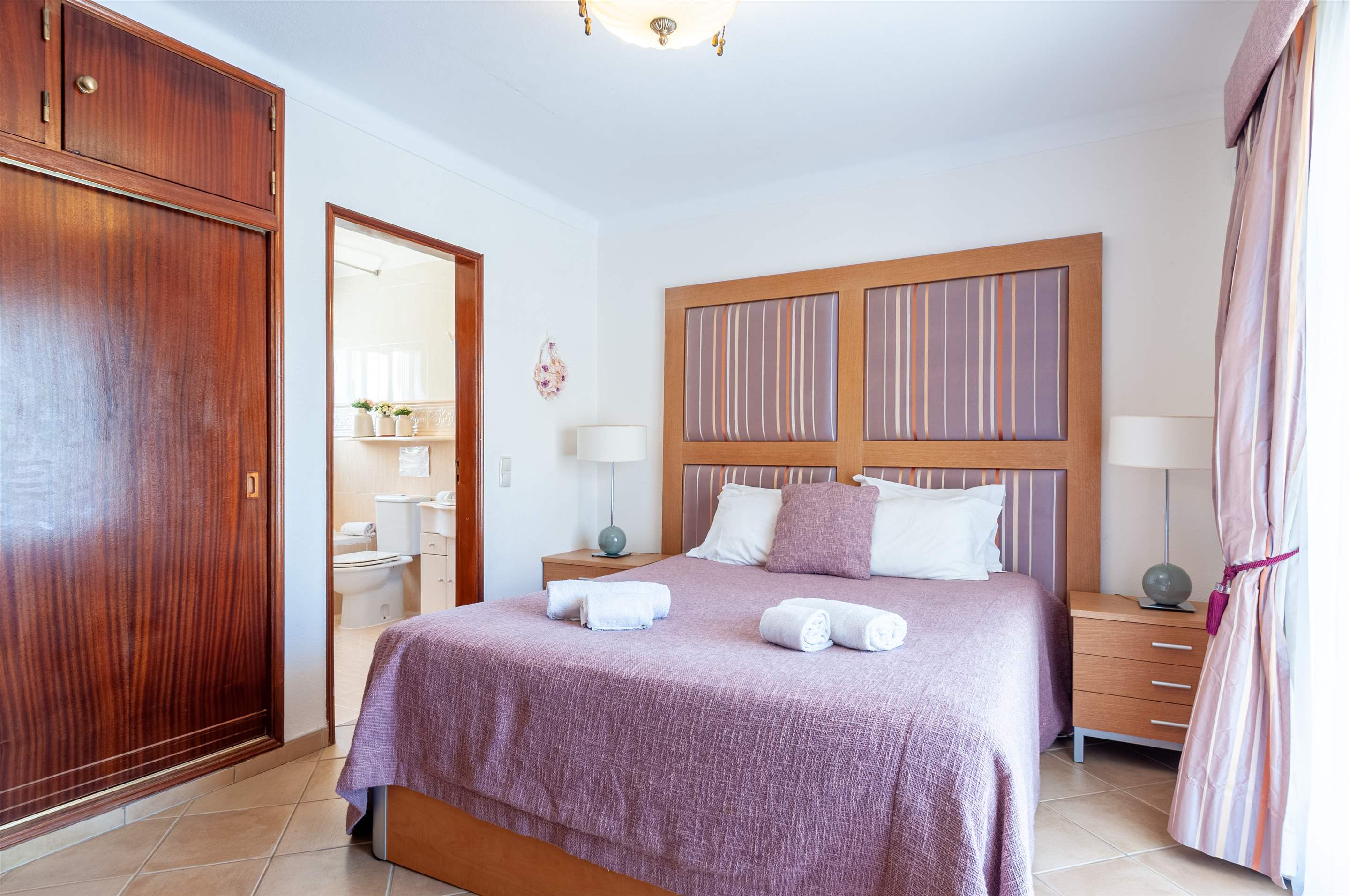 Villa Al Sakia, 4 bedroom villa in Vilamoura Area, Algarve Photo #10