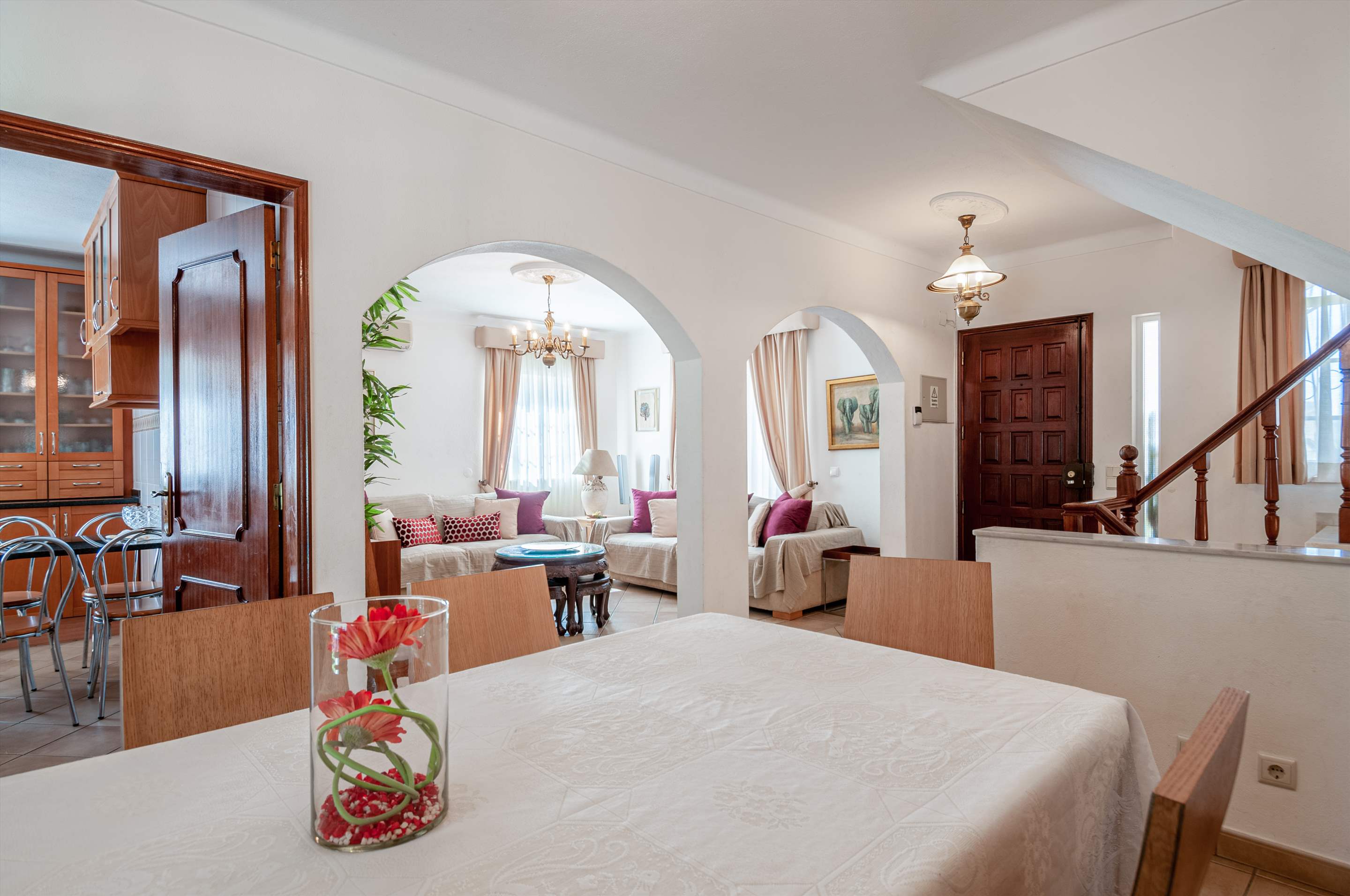 Villa Al Sakia, 4 bedroom villa in Vilamoura Area, Algarve Photo #6