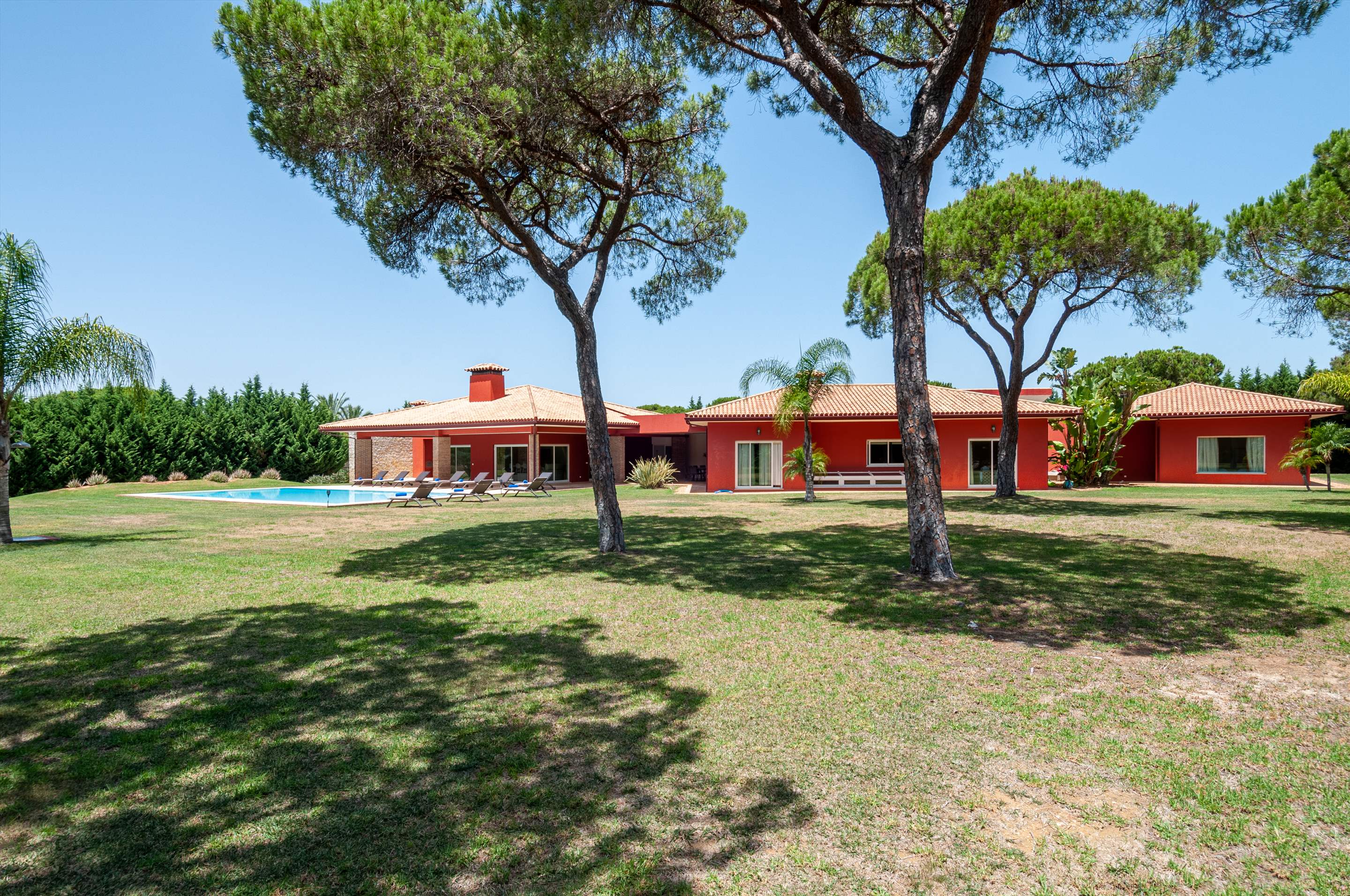 27 Pinhal Velho, 7 bedrooms rate, 7 bedroom villa in Vilamoura Area, Algarve Photo #3
