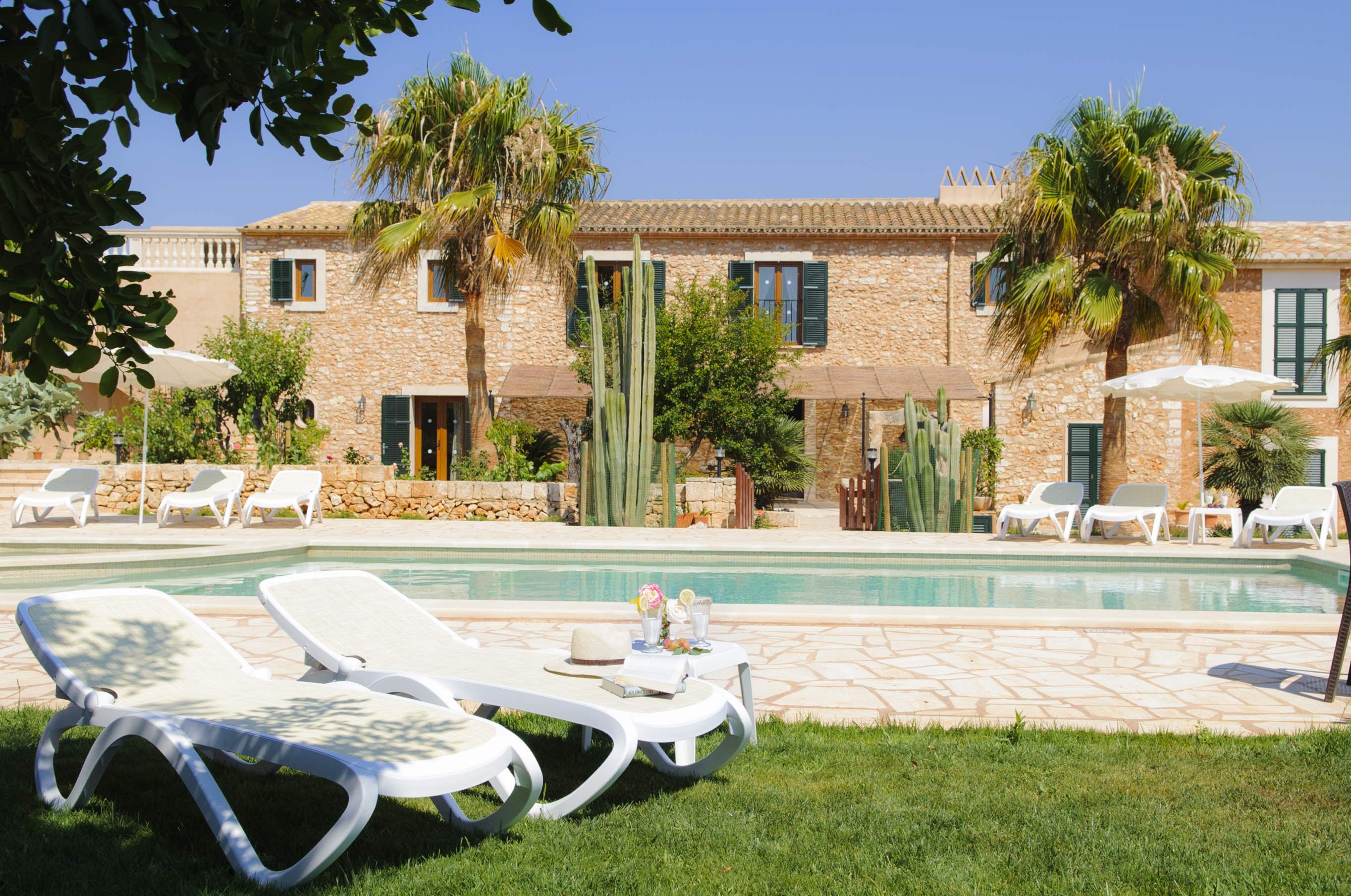 Mondrago Duri, 6 bedroom villa in Cala d'Or , Majorca Photo #10