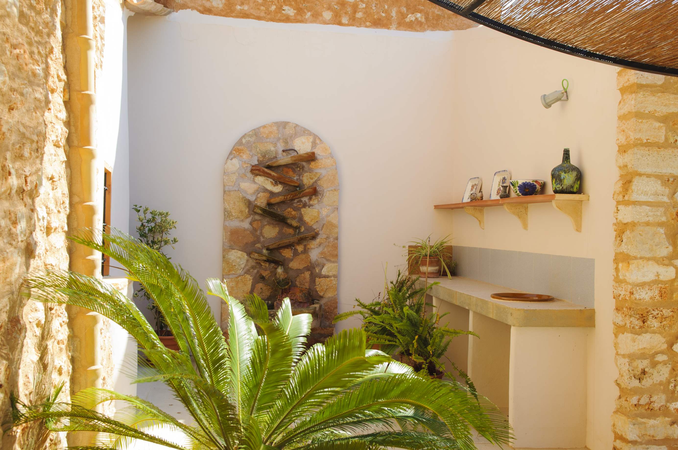 Mondrago Duri, 6 bedroom villa in Cala d'Or , Majorca Photo #12
