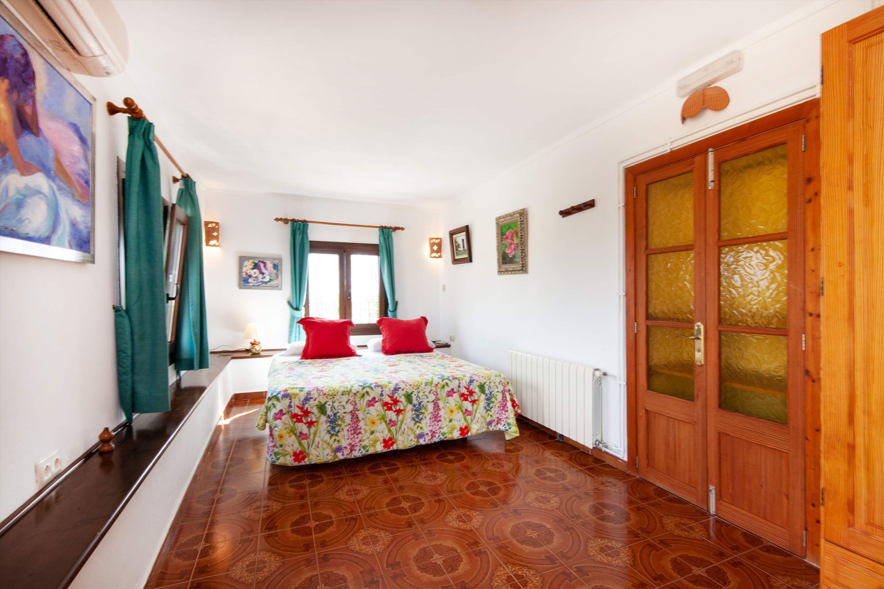 Finca Sea and Sky, 7 Bed Rental, 7 bedroom villa in Cala d'Or , Majorca Photo #20
