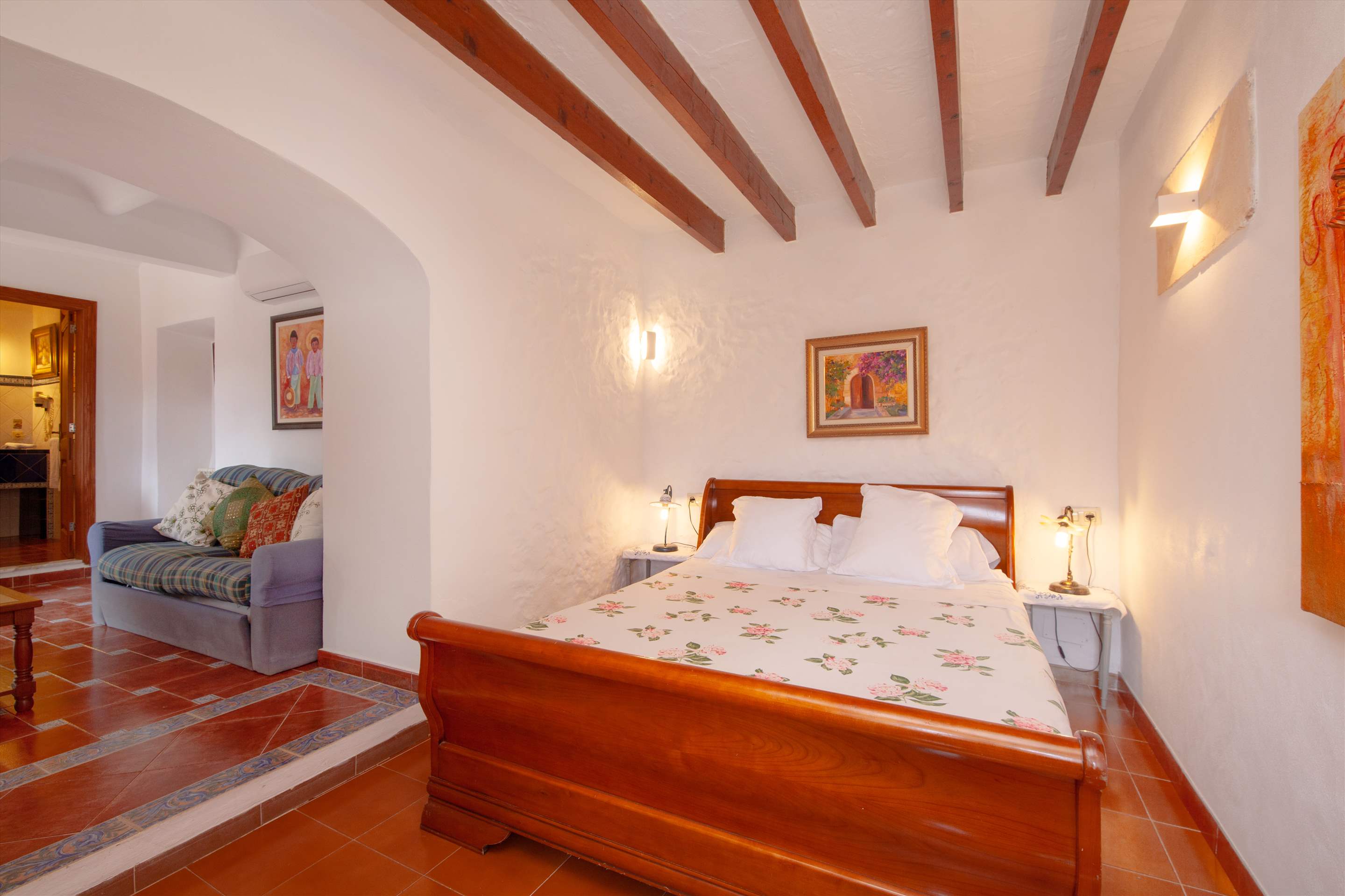 Finca Sea and Sky, 7 Bed Rental, 7 bedroom villa in Cala d'Or , Majorca Photo #26