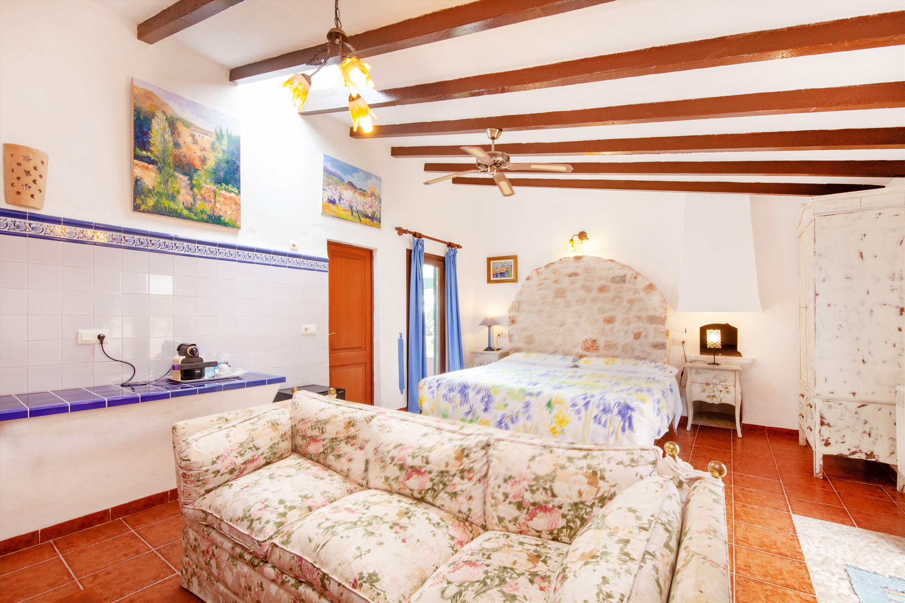 Finca Sea and Sky, 7 Bed Rental, 7 bedroom villa in Cala d'Or , Majorca Photo #30