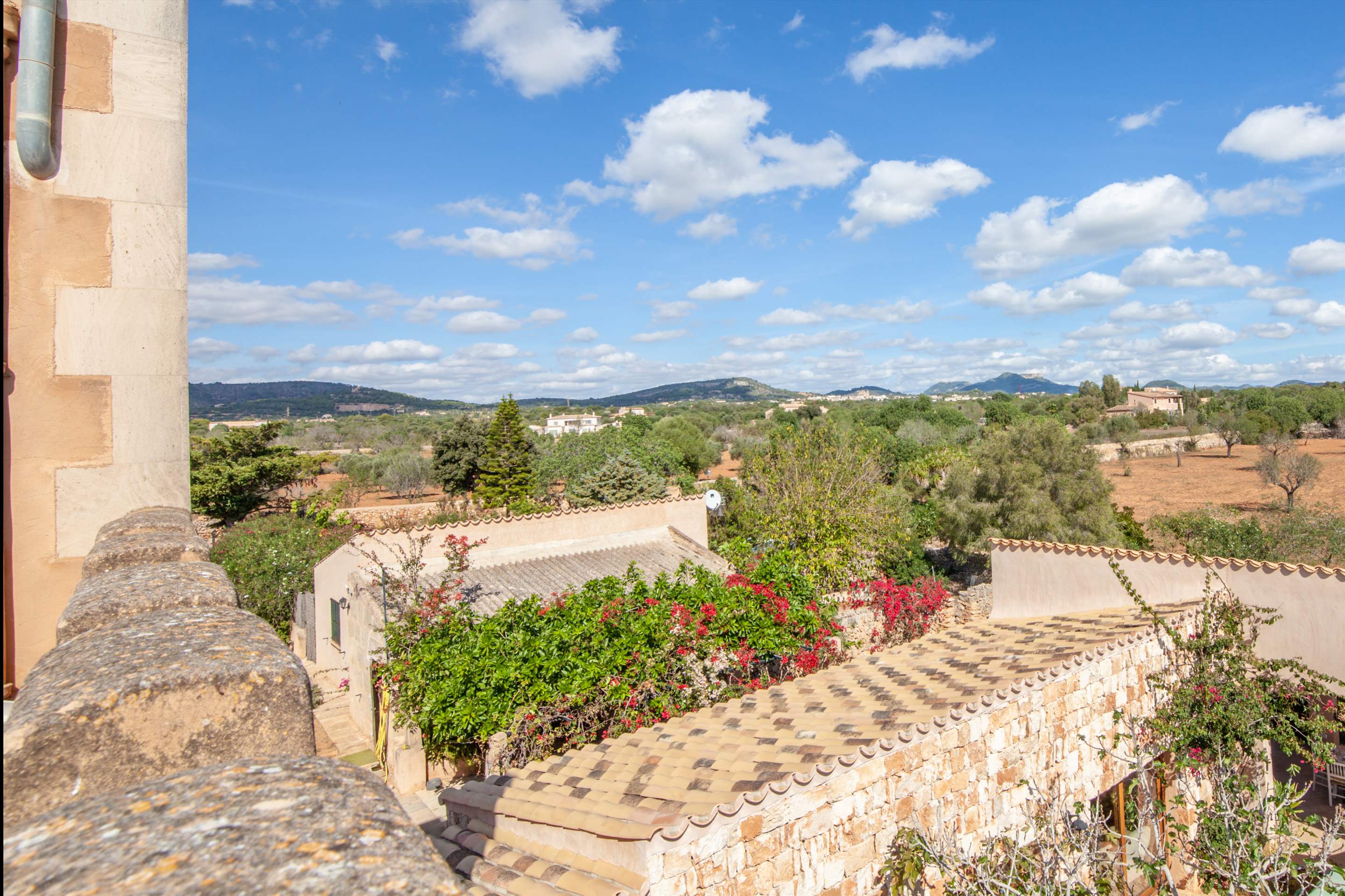 Finca Sea and Sky, 7 Bed Rental, 7 bedroom villa in Cala d'Or , Majorca Photo #42