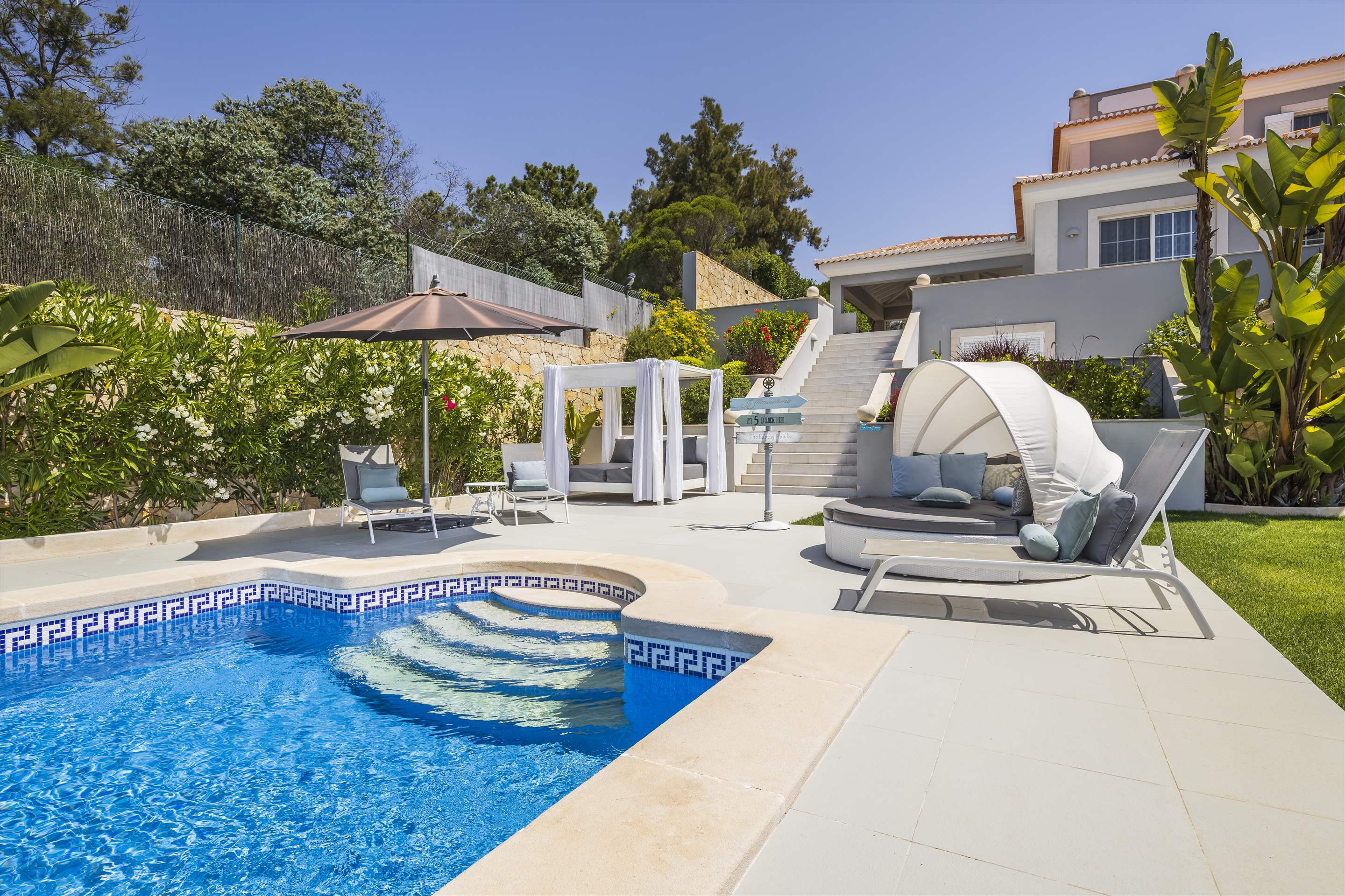 Villa Marsil, 5 bedroom villa in Quinta do Lago, Algarve Photo #40