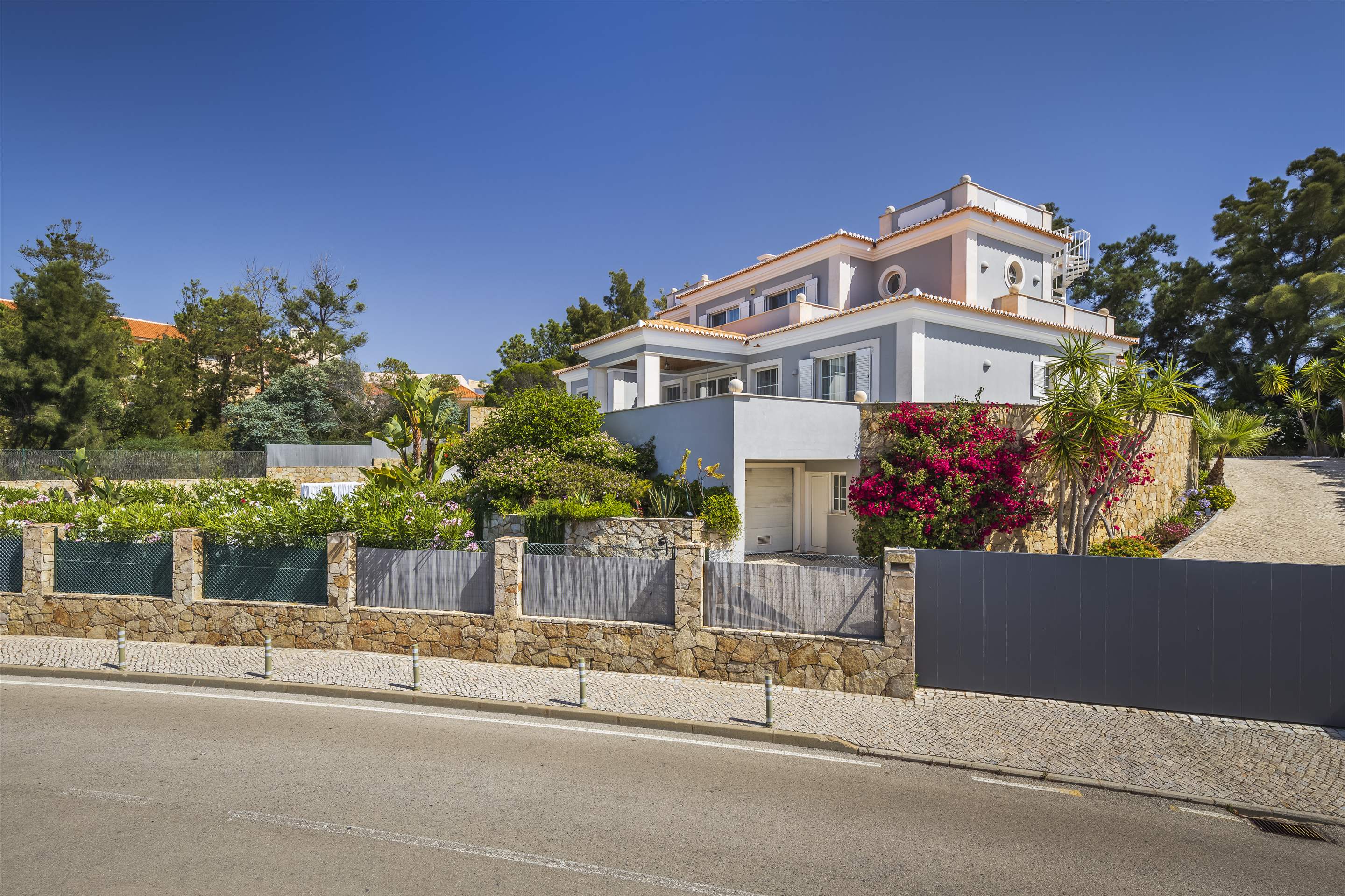 Villa Marsil, 5 bedroom villa in Quinta do Lago, Algarve Photo #41