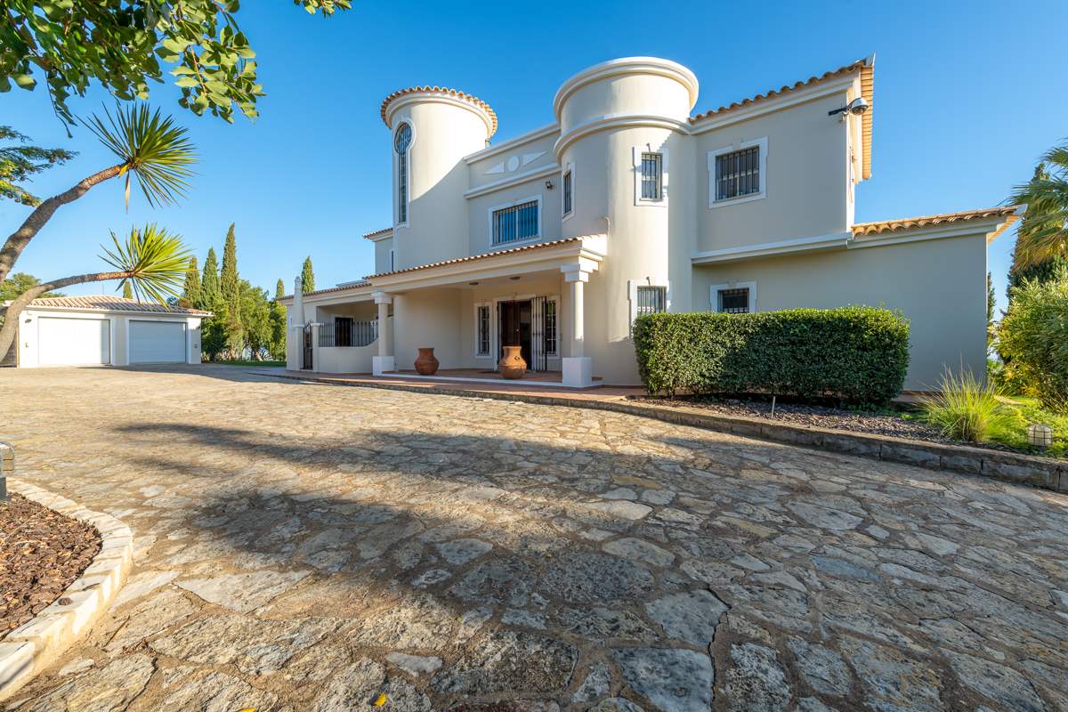 Villa Netuno, Five Bedroom Rate for 10 Persons, 5 bedroom villa in Algarve Countryside, Algarve Photo #5