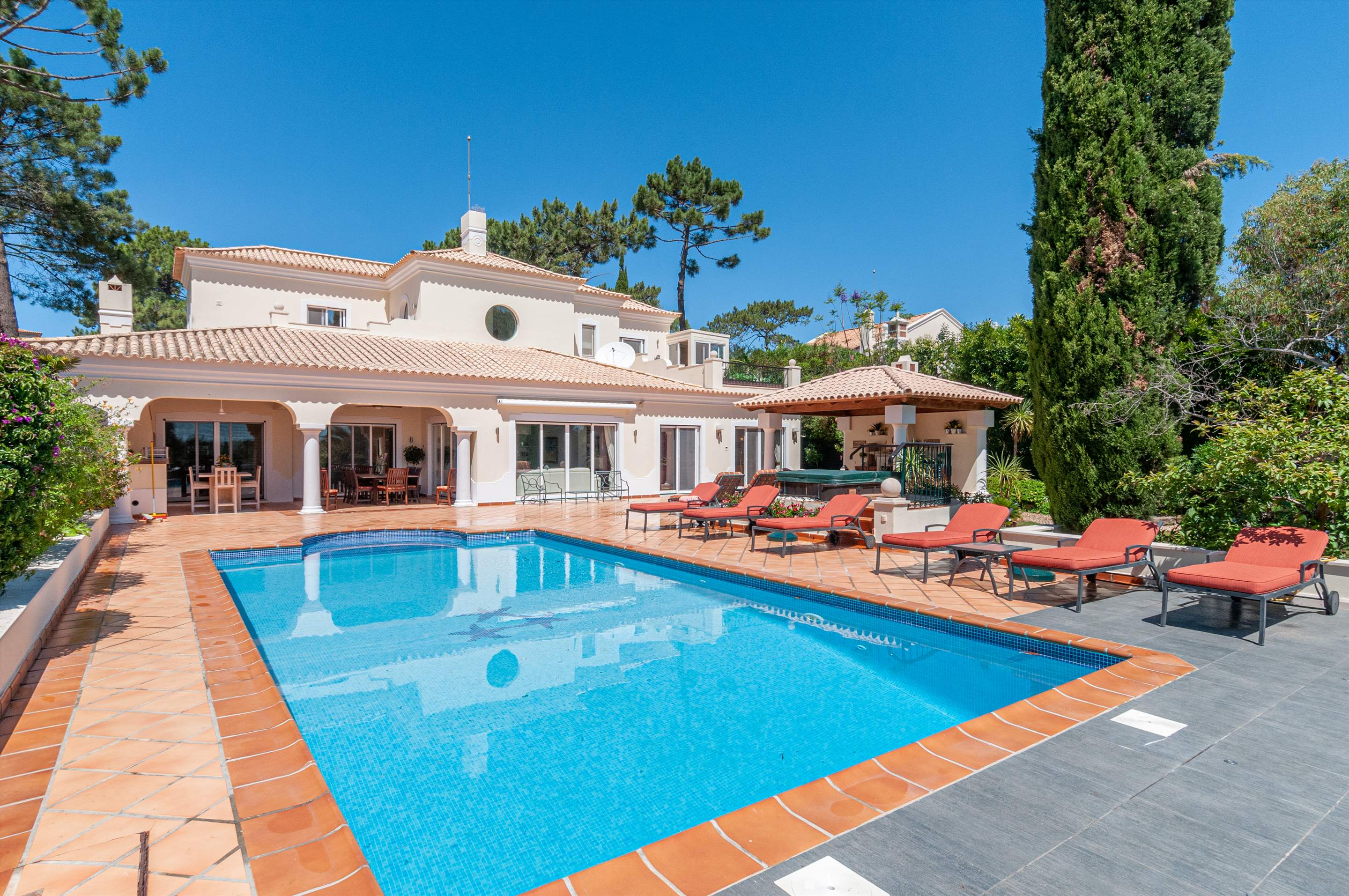 Villa Barbara, 4 bedroom villa in Quinta do Lago, Algarve