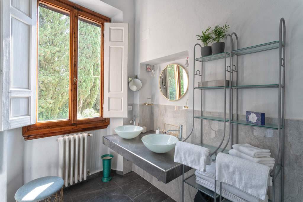 Villa Leandra, 5 bedroom villa in Chianti & Countryside, Tuscany Photo #22