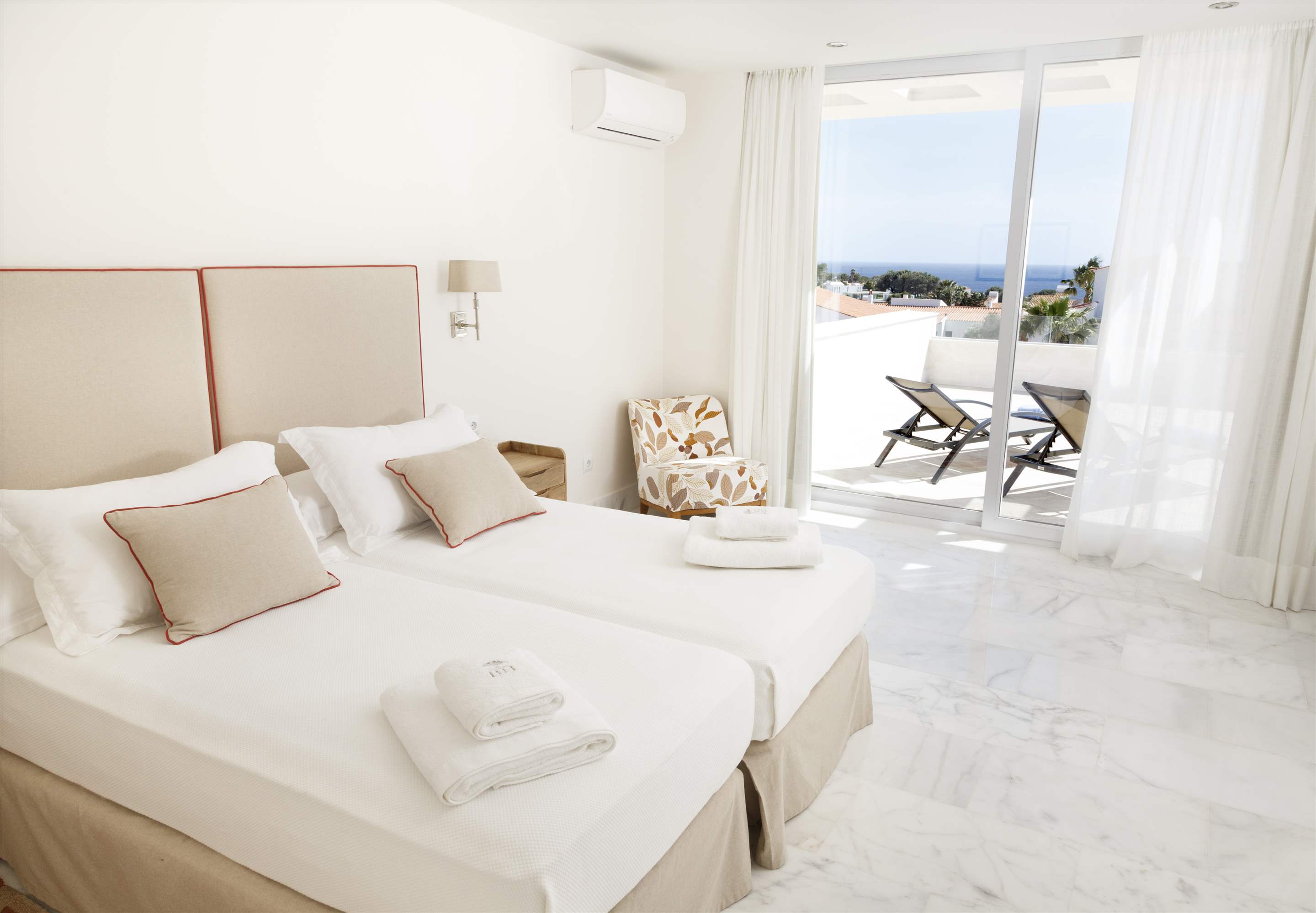 Binibeca Hills ,  6 Bedroom - Villa 3, 6 bedroom villa in Mahon, San Luis & South East, Menorca Photo #16