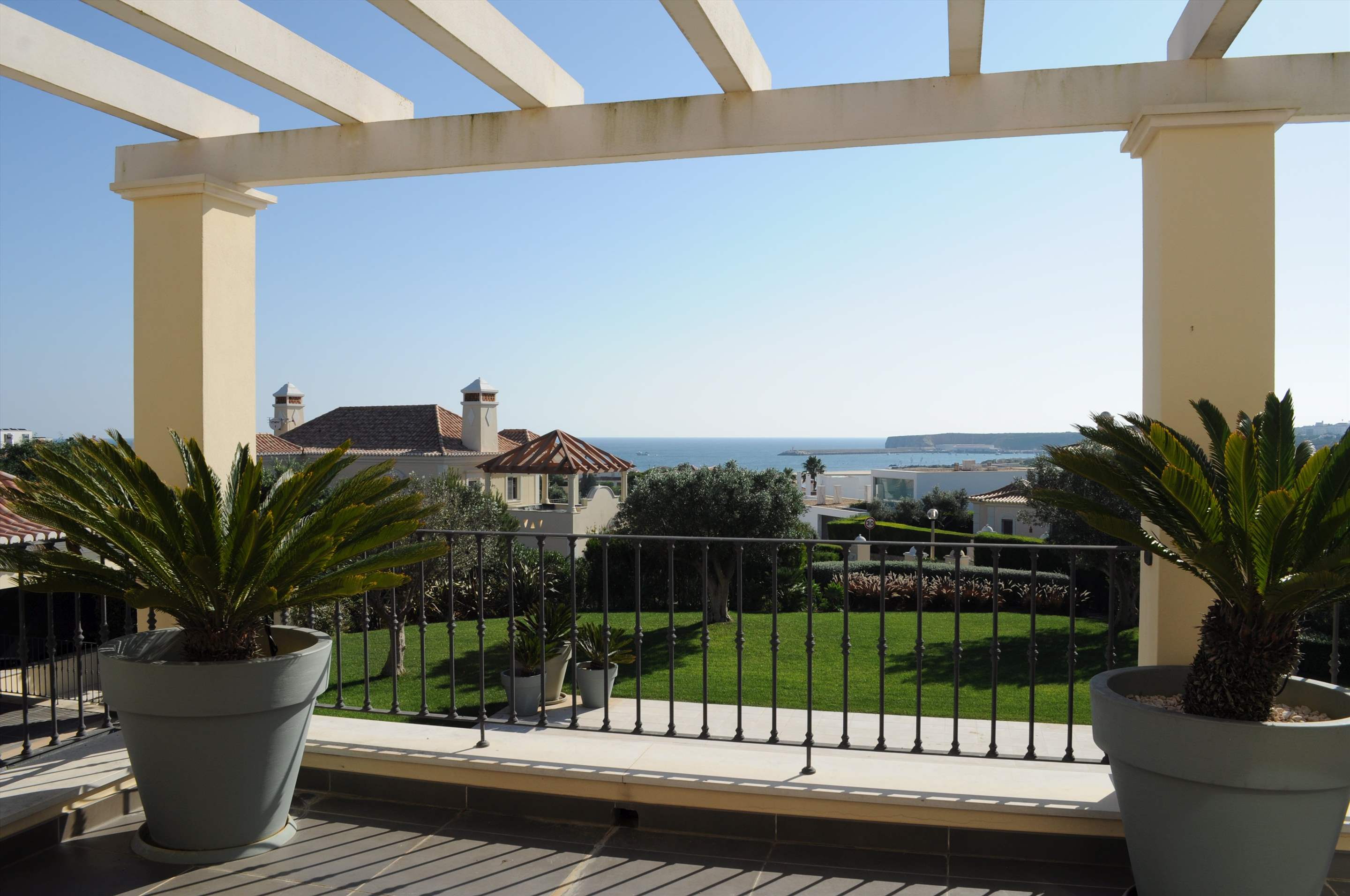 Martinhal Luxury Villa no.25, 4 bedroom villa in Martinhal Sagres, Algarve Photo #17
