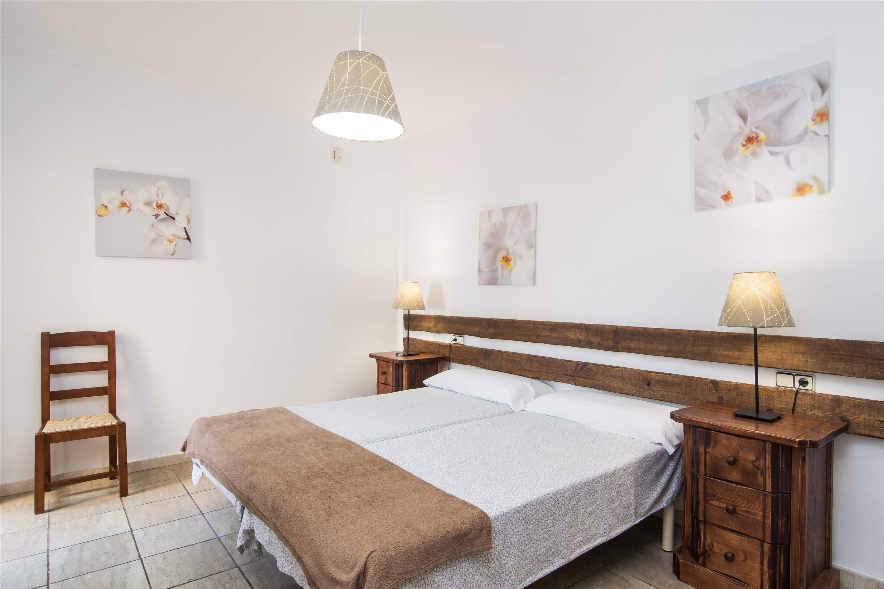 Finca Sa Mola, 6 bedroom villa in Cala d'Or , Majorca Photo #23