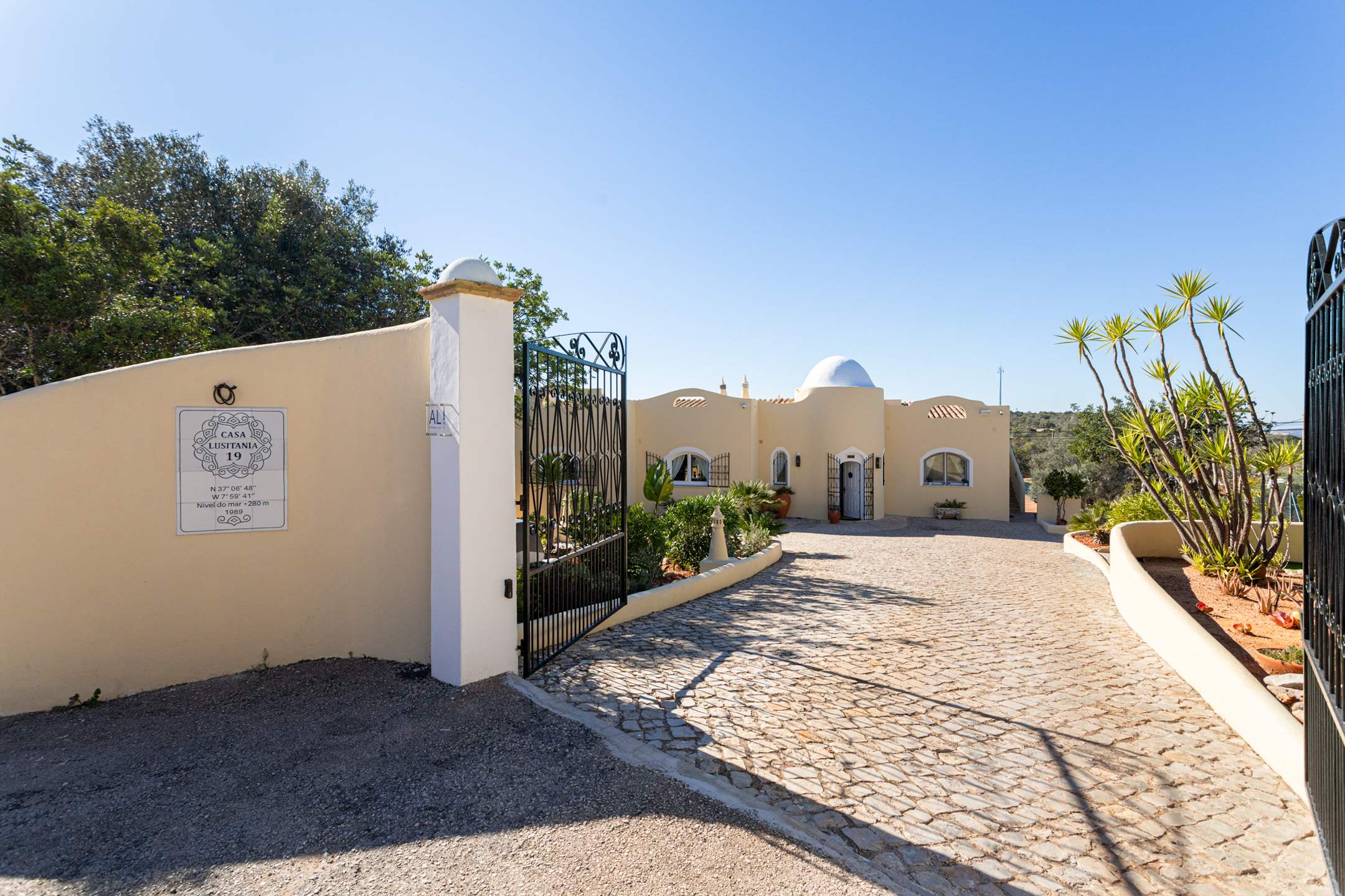 Casa Lusitania, 4 bedroom villa in Algarve Countryside, Algarve Photo #43