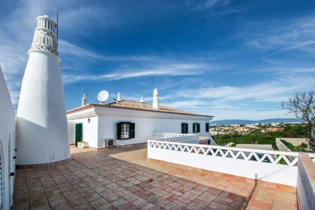 Solar Real , 9 bedroom villa in Carvoeiro Area, Algarve Photo #11