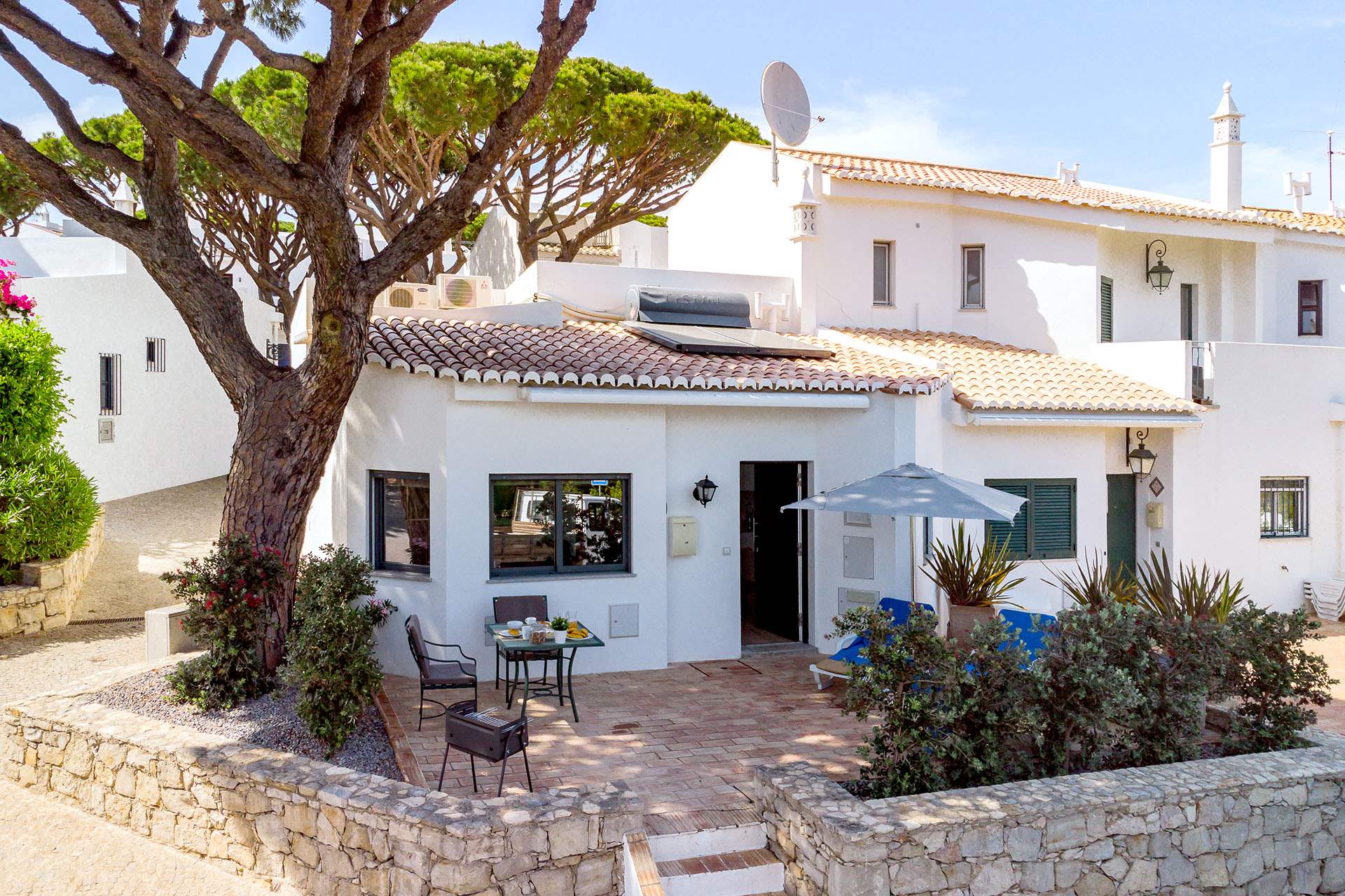 Villa Alessa, 2 bedroom villa in Vale do Lobo, Algarve