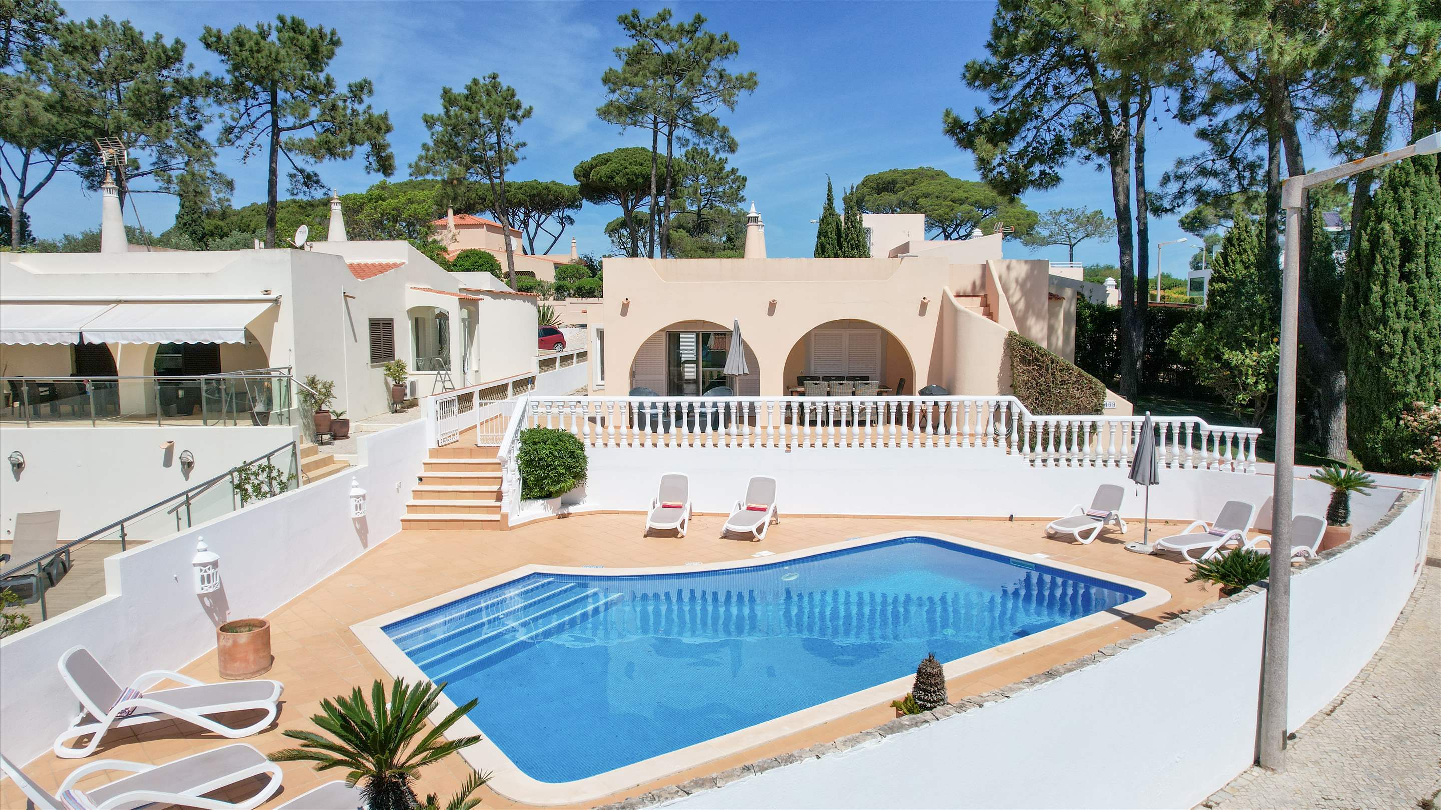 Villa Amoreira, 3 bedroom villa in Vale do Lobo, Algarve Photo #4