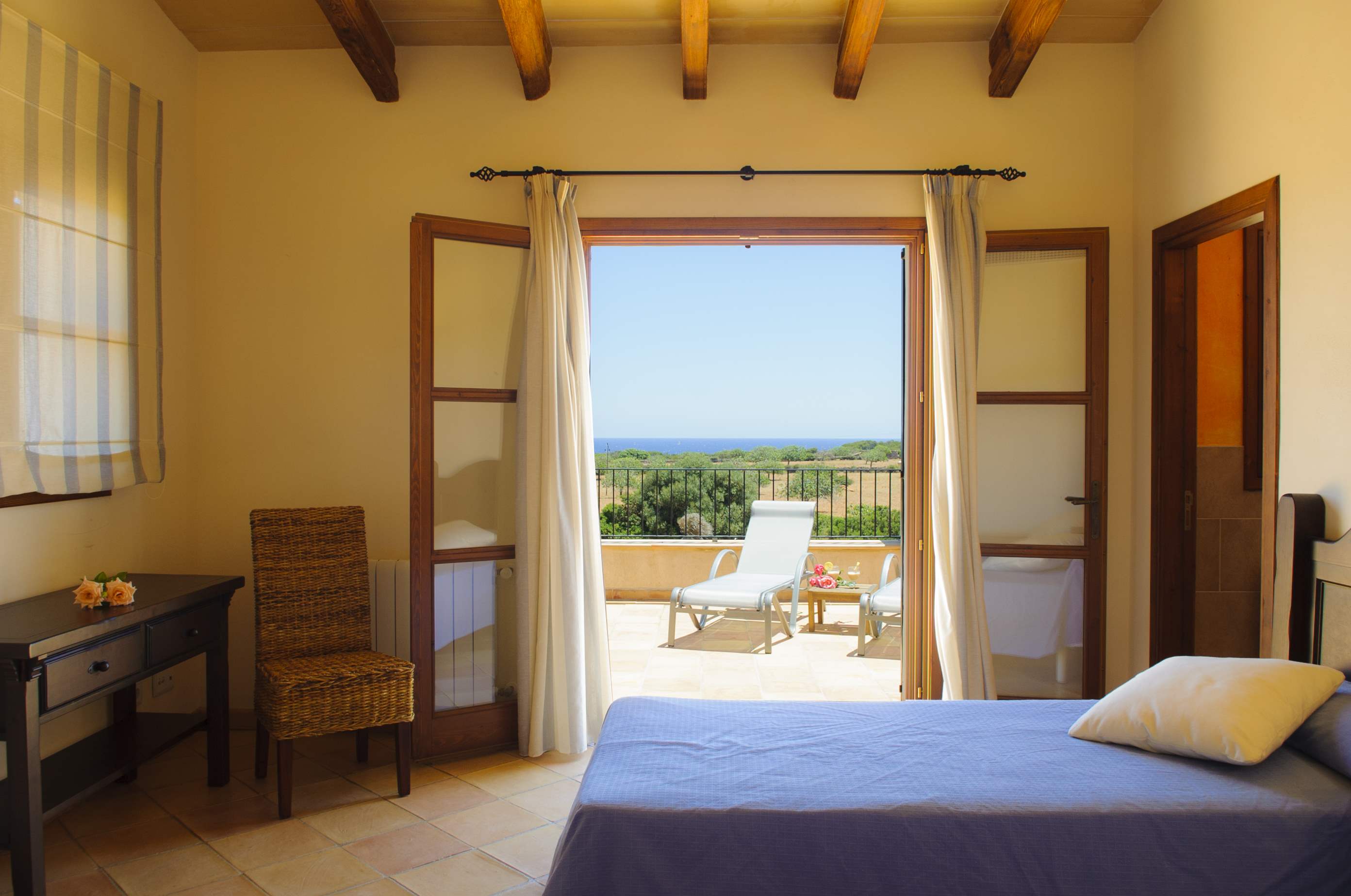 Hort De Can Veritat, 4 bedroom villa in Cala d'Or , Majorca Photo #21