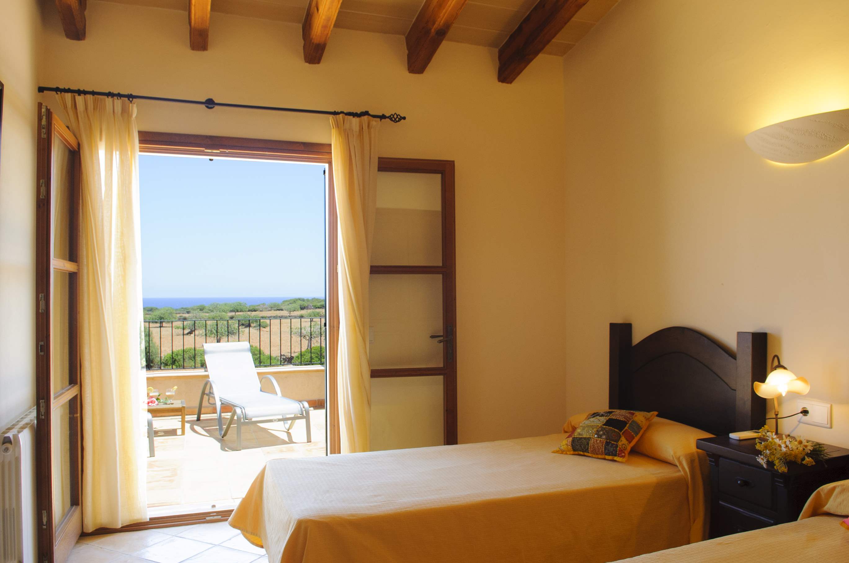 Hort De Can Veritat, 4 bedroom villa in Cala d'Or , Majorca Photo #24