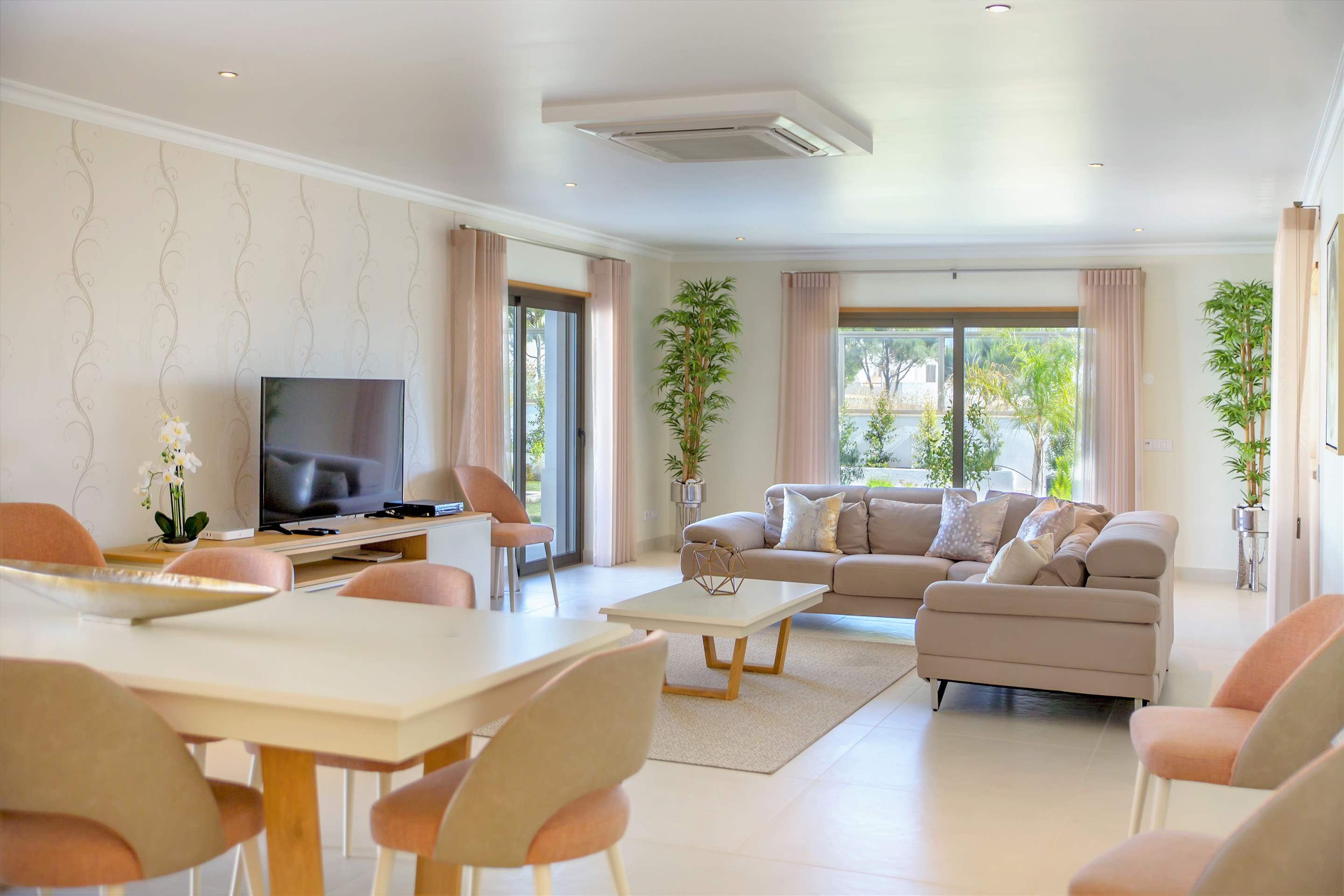 Villa Seaview, 5 bedroom villa in Gale, Vale da Parra and Guia, Algarve Photo #3
