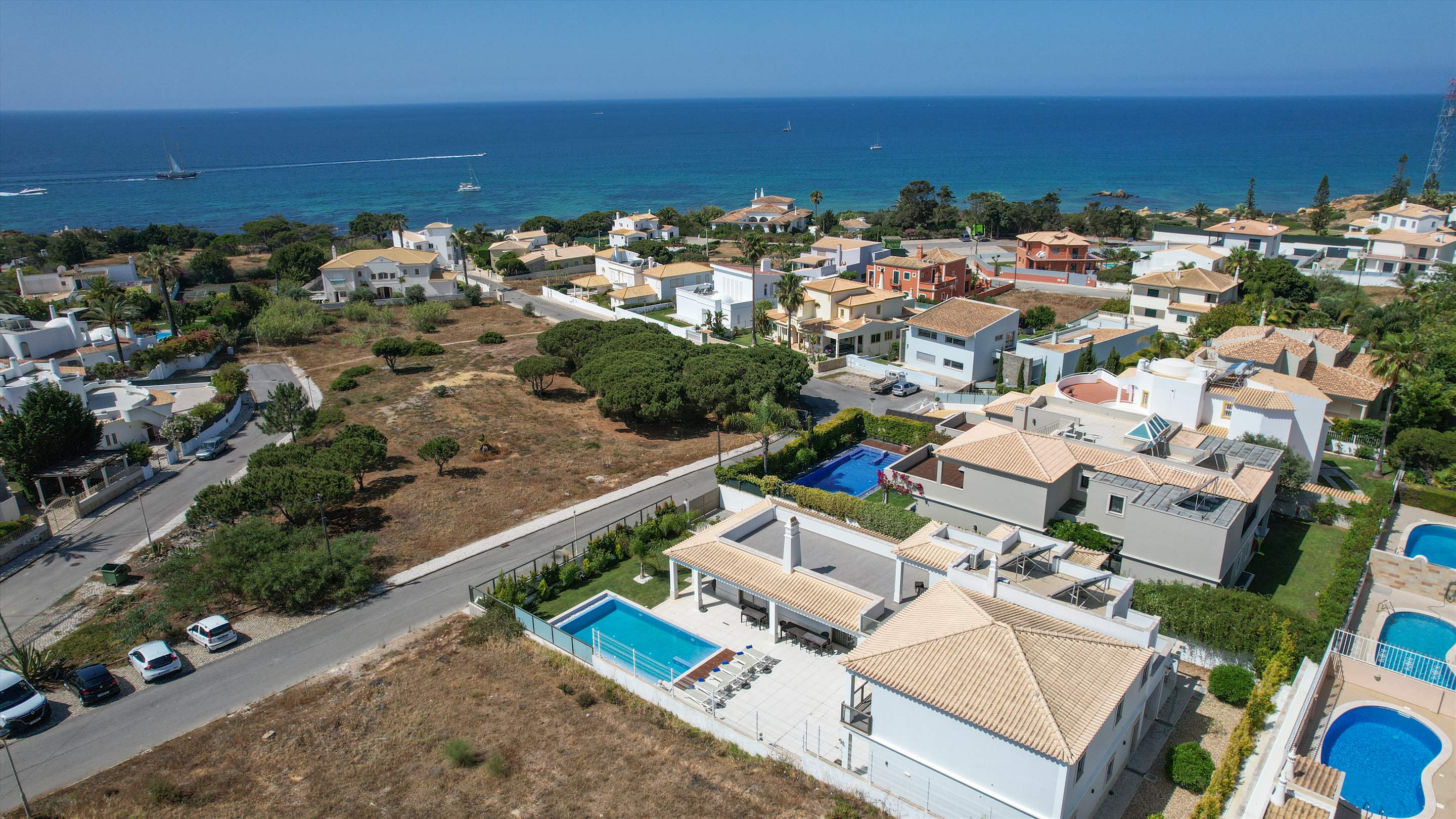 Villa Seaview, 5 bedroom villa in Gale, Vale da Parra and Guia, Algarve Photo #36