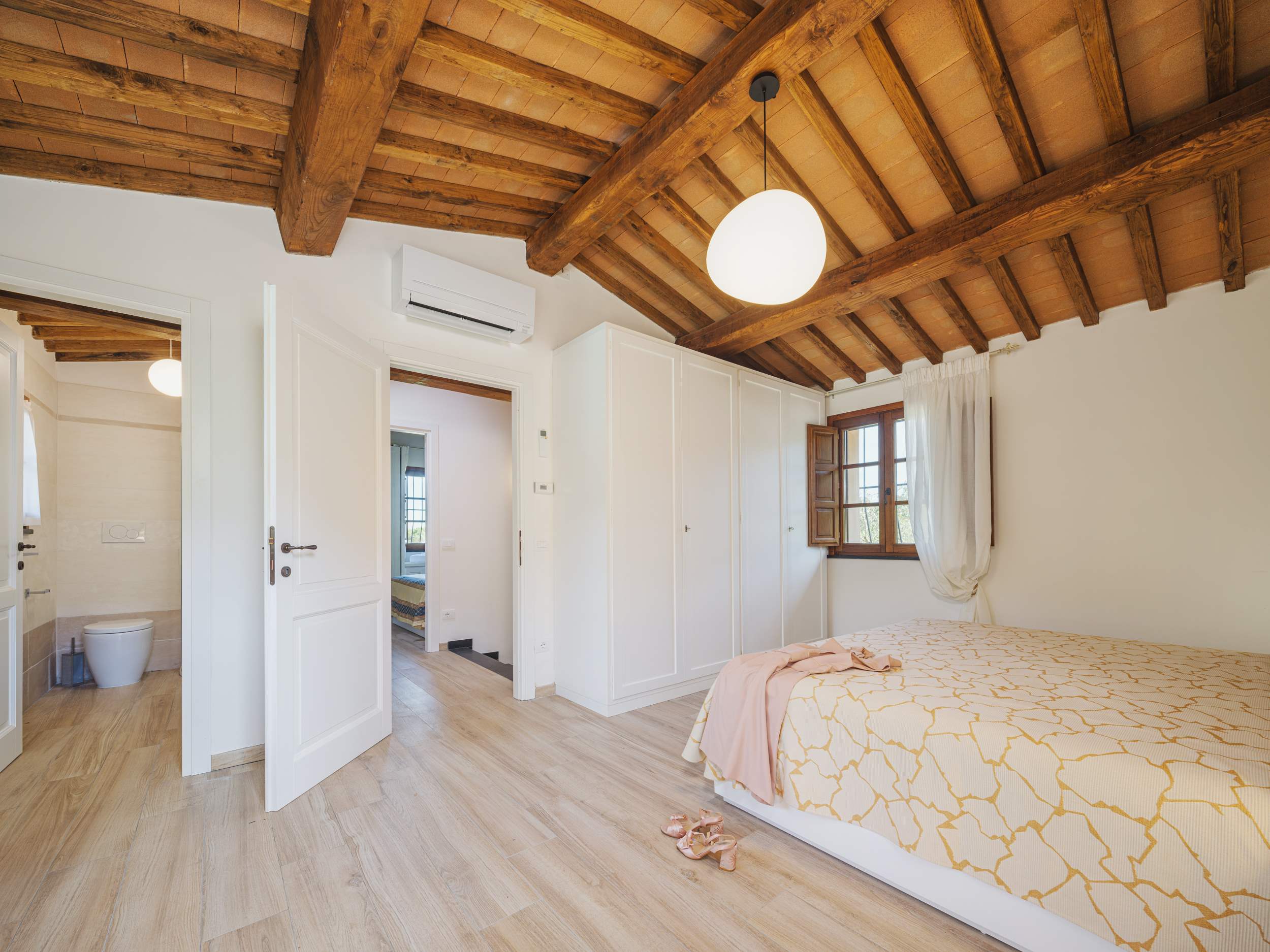 Casa degli Olivi di Dante, 2 bedroom villa in North Tuscany - Pisa & Lucca Area, Tuscany Photo #11